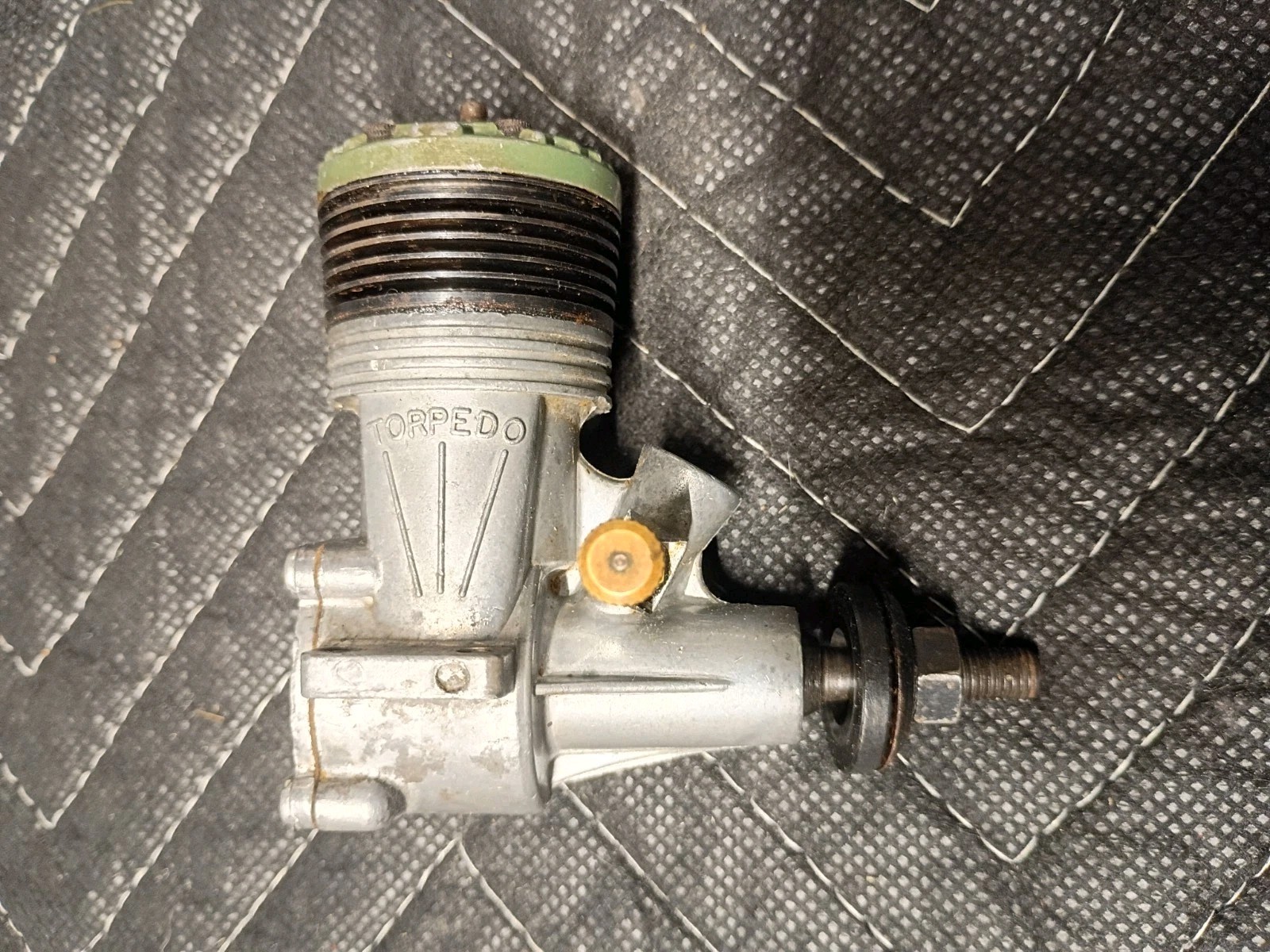 K&B Torpedo .35 scavenge port control line 2/4 Freeflight Vintage Bushed