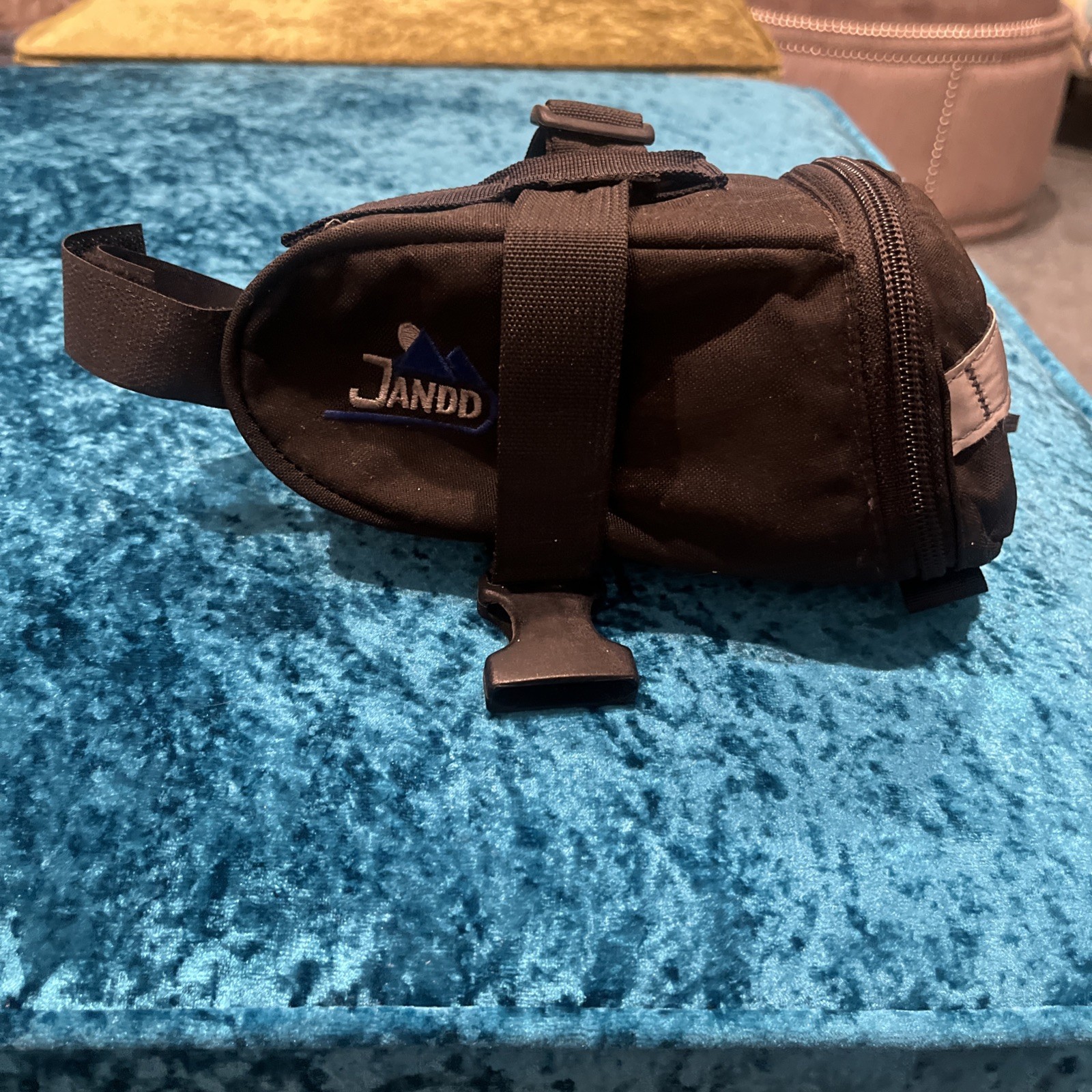 Jando Cycling Saddle Seat Bag Black Nylon Reflective Lightweight Zip