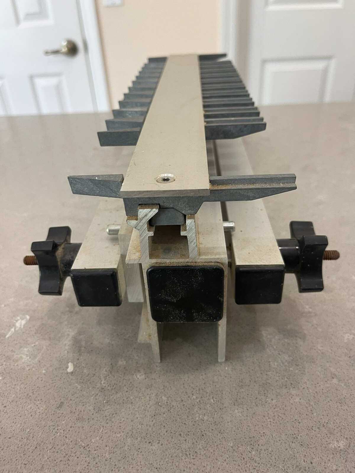 Leigh Model TD 514 Dovetail Jig