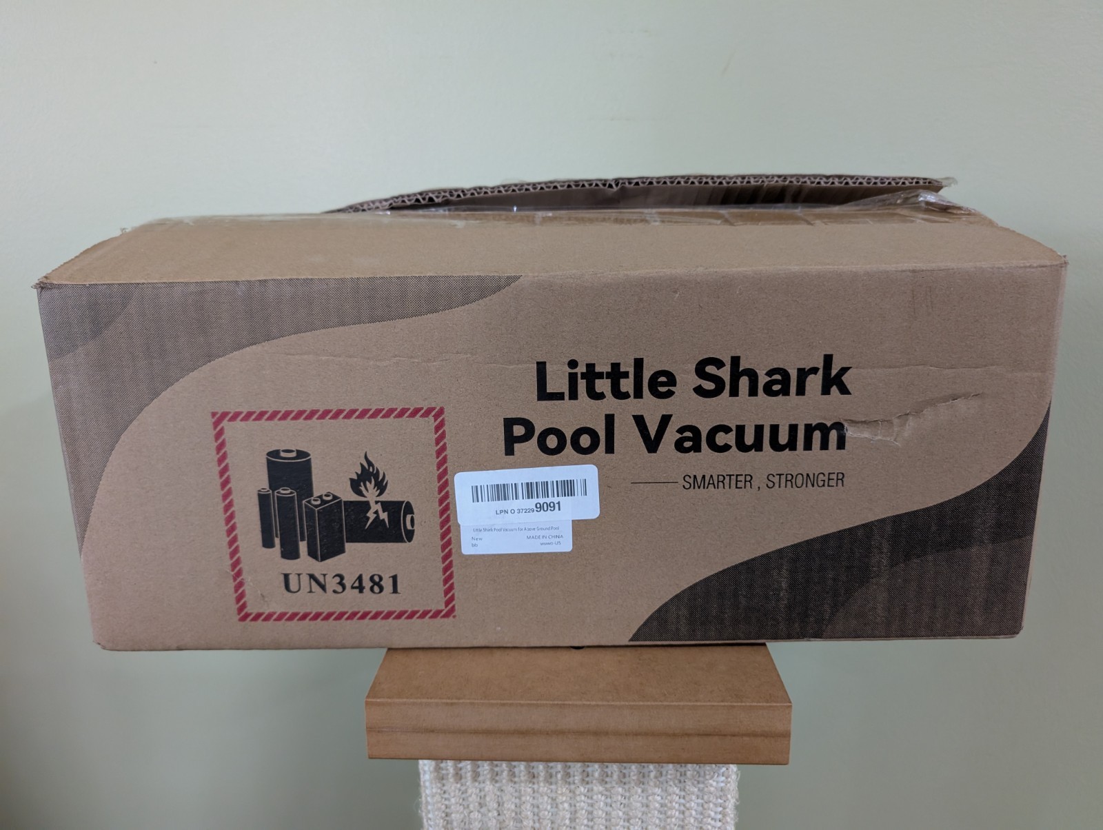 Little Shark Pool Vacuum for Above Ground Pool, Hot Tub Vacuum