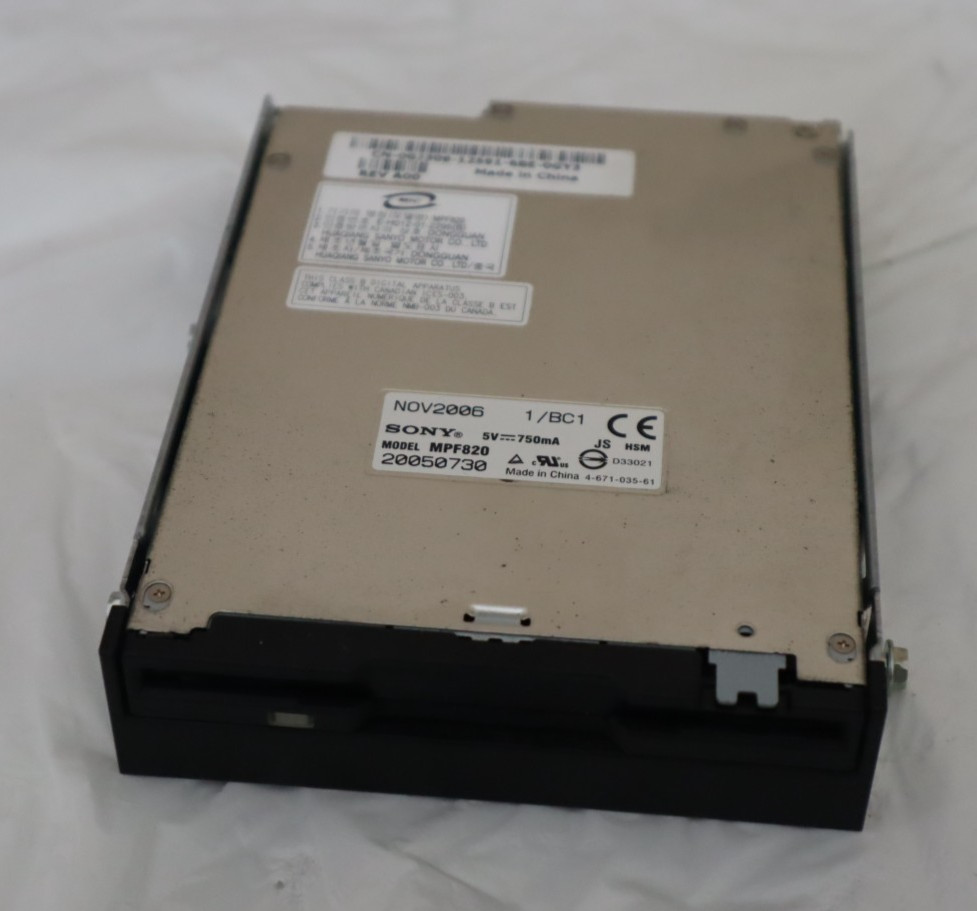 SONY MPF820 1.44MB 3.5" IDE Floppy Drive - Internal Slim Line Form Factor