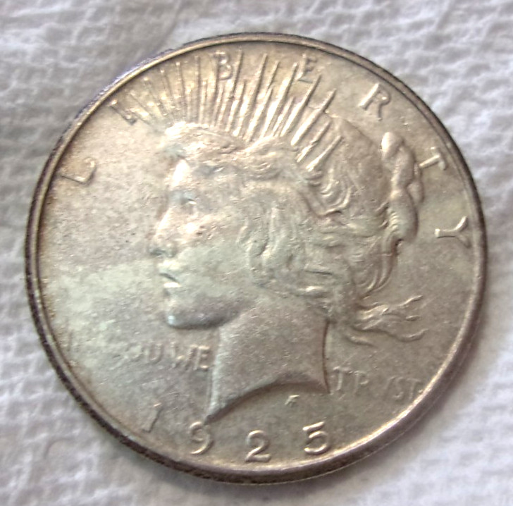 1925-S Peace Silver Dollar Circulated 1 Dollar Coin