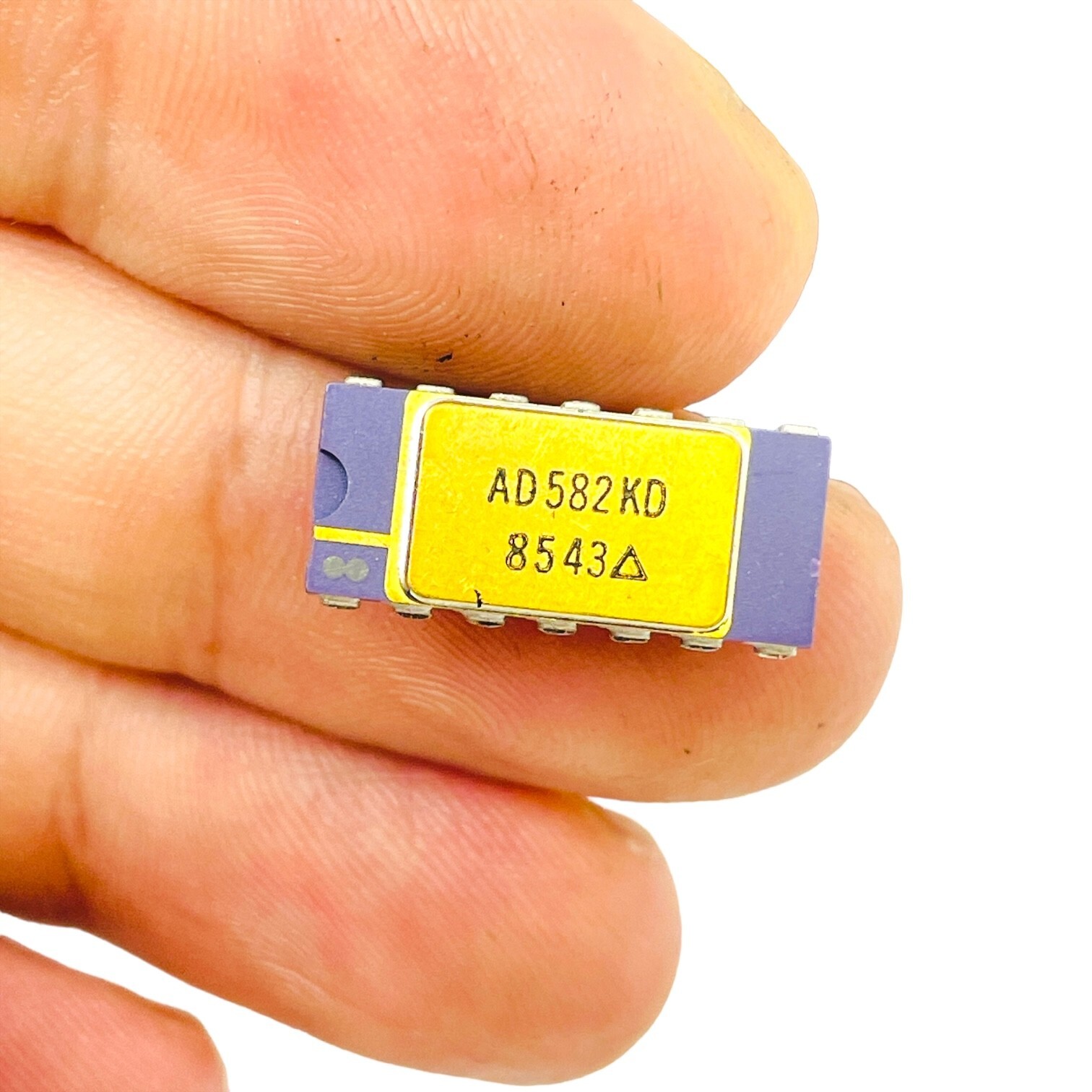 Analog Devices AD582KD Integrated Circuits Sample Hold Amplifiers CDIP-14 Pin