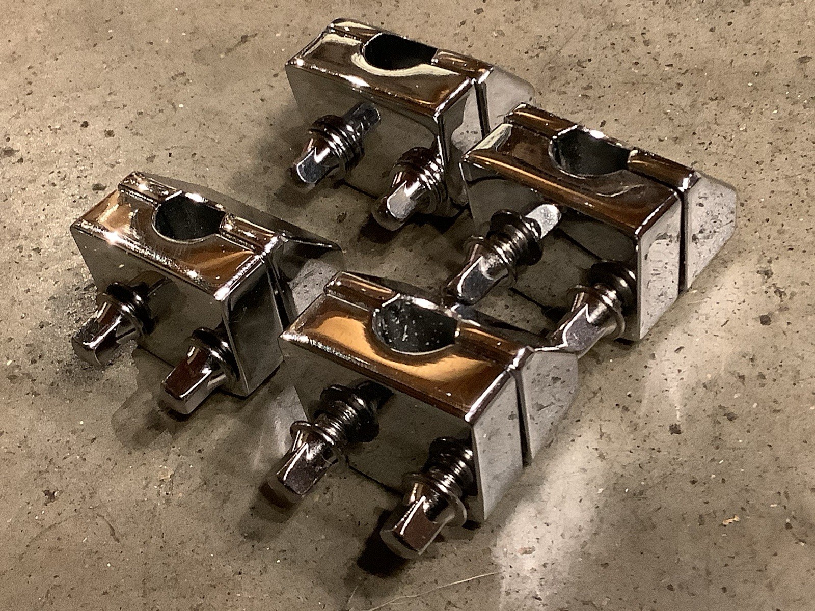 (4) DW Floor Tom Leg Mount Memory Lock DRUM WORKSHOP Chrome MINTY #RT3