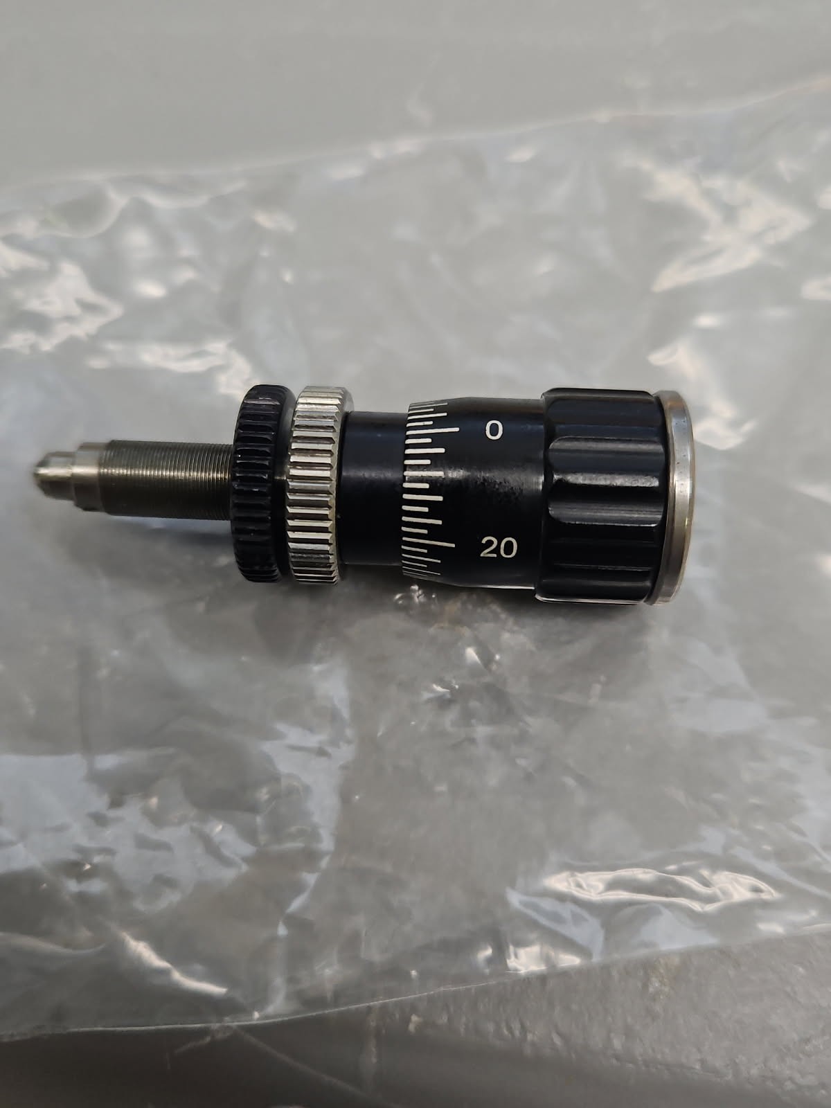 THORLABS DM22 MANUAL DIFFERENTIAL DRIVE 18MM Travel 1/4