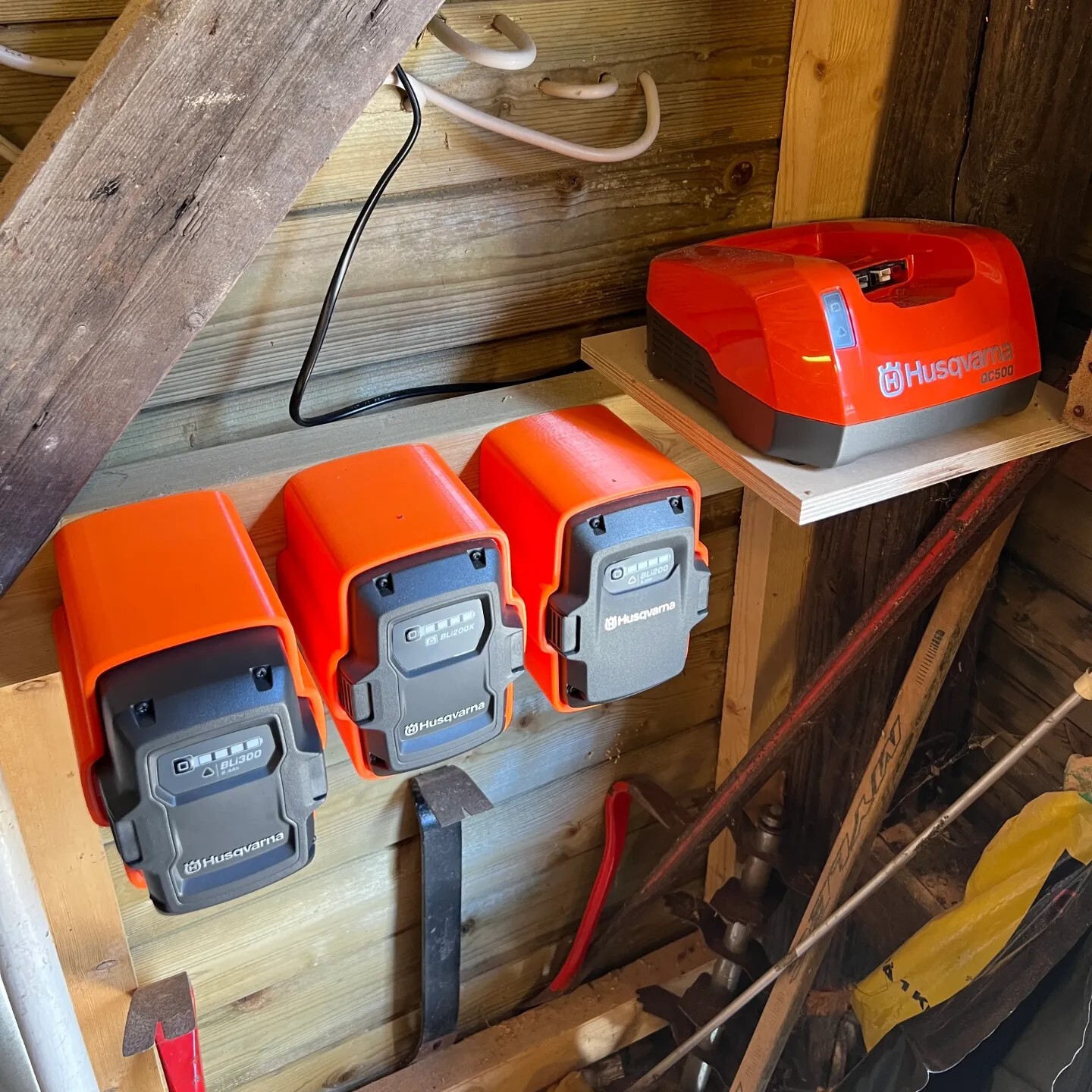 Husqvarna BLi 200x Battery Holder | Secure Husqvarna Battery Storage