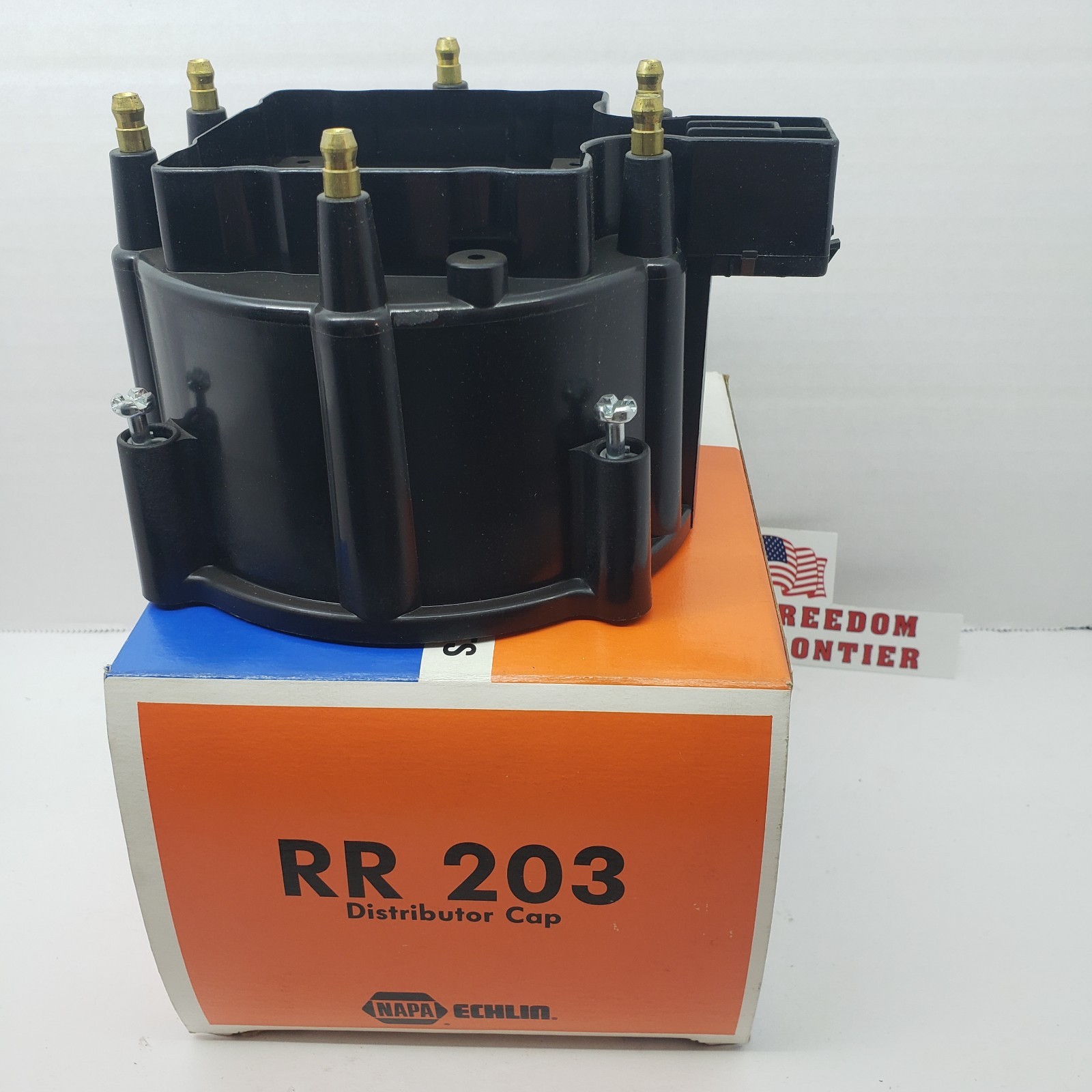 NAPA ECHLIN Distributor Cap 6CYL RR203  NOS