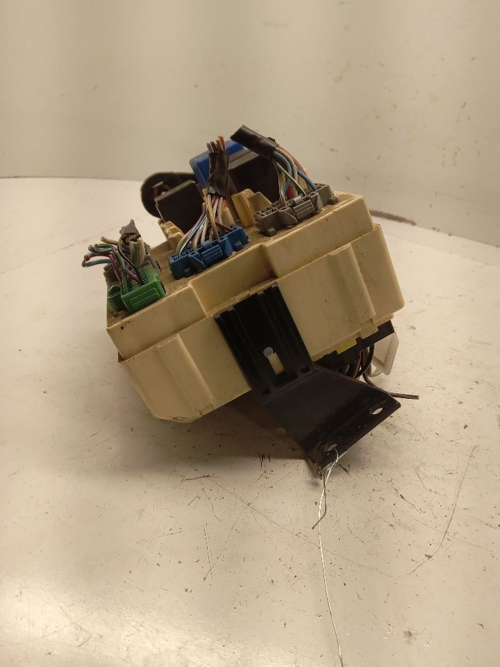 Used Fuse Box Cabin fits: 2002 Ford Explorer Grade A