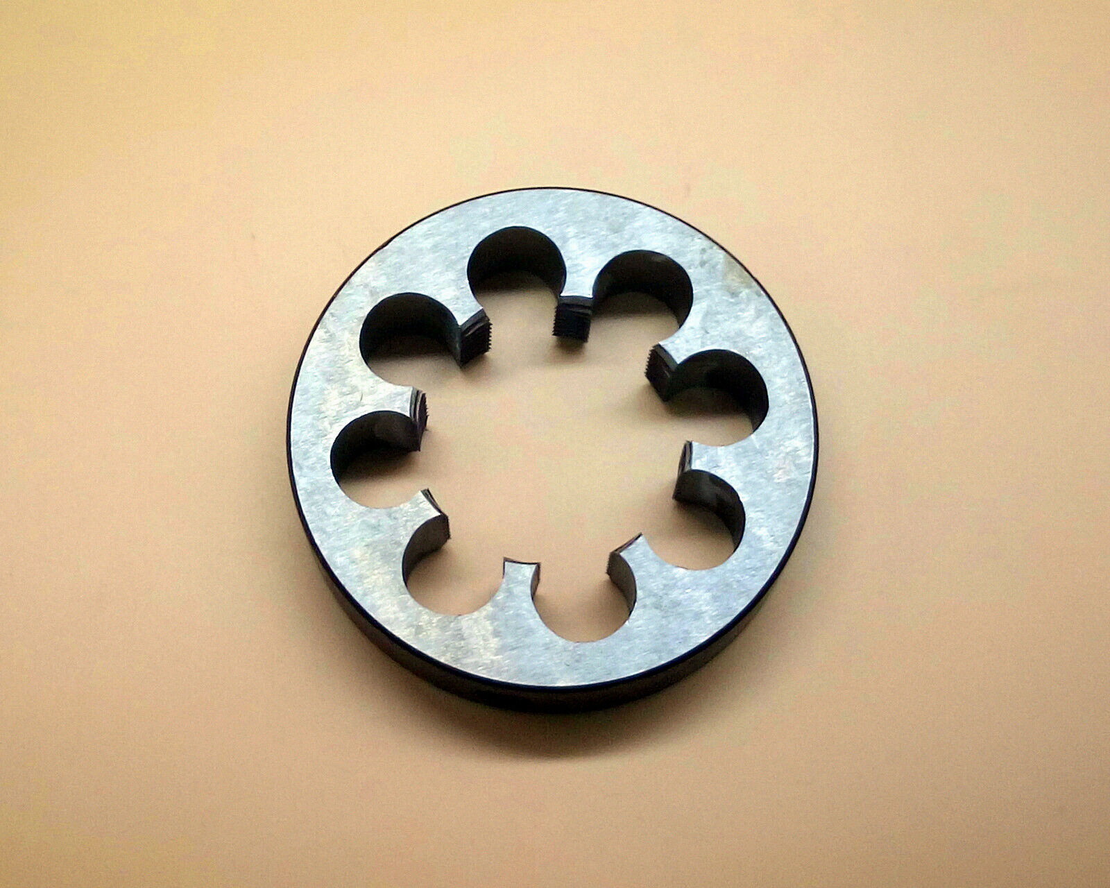 M64 x 1.5mm Metric Right hand Die 64x1.5mm Pitch [M158a]