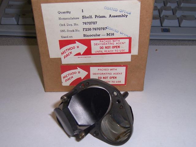 16/M17 LEFT PRISM CLUSTER ASSEMBLY IN ORIGINAL BOX  (B1057)