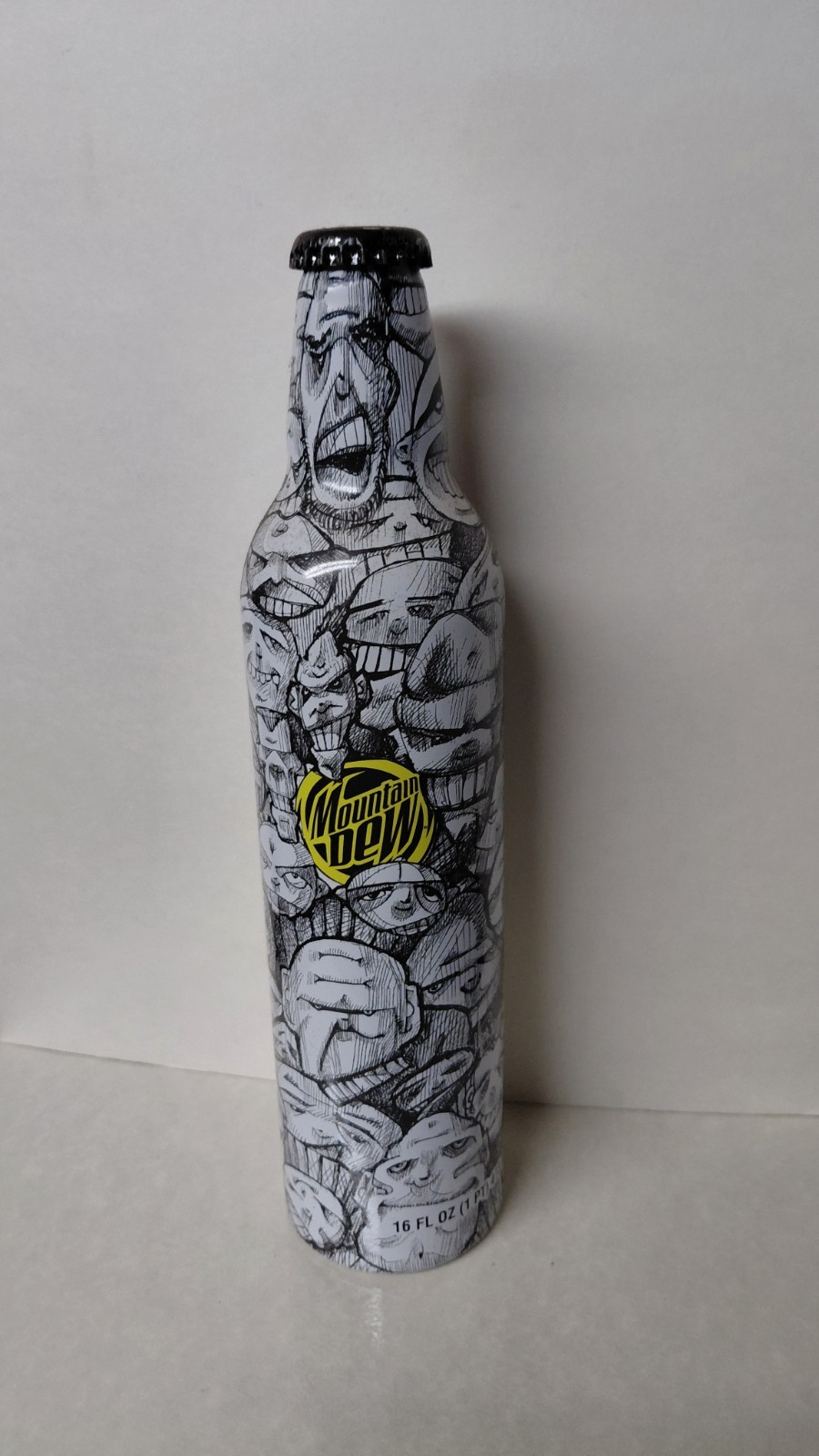 Mountain Dew 2008 Green Label Art Edition 16 Oz.