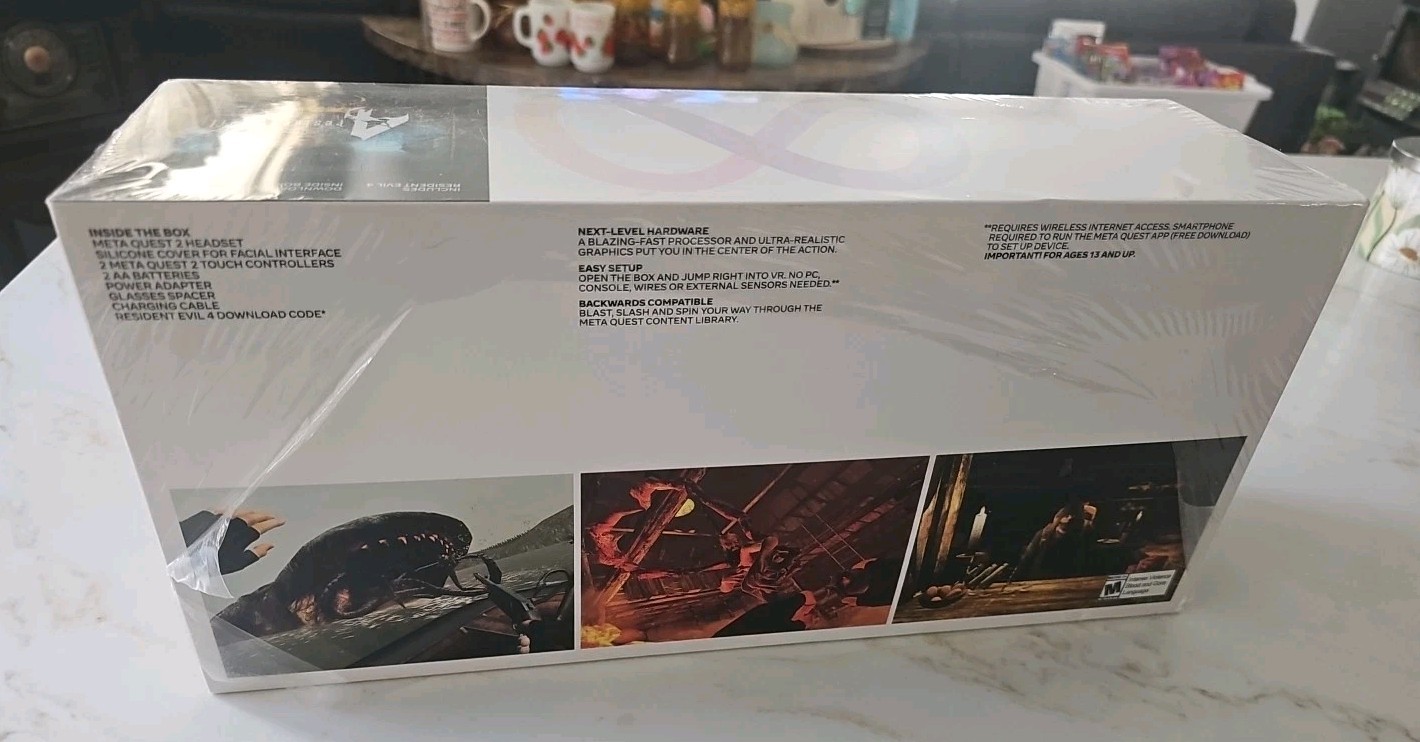 Oculus Quest 2 VR Headset 256GB White Resident Evil 4 Bundle NIB