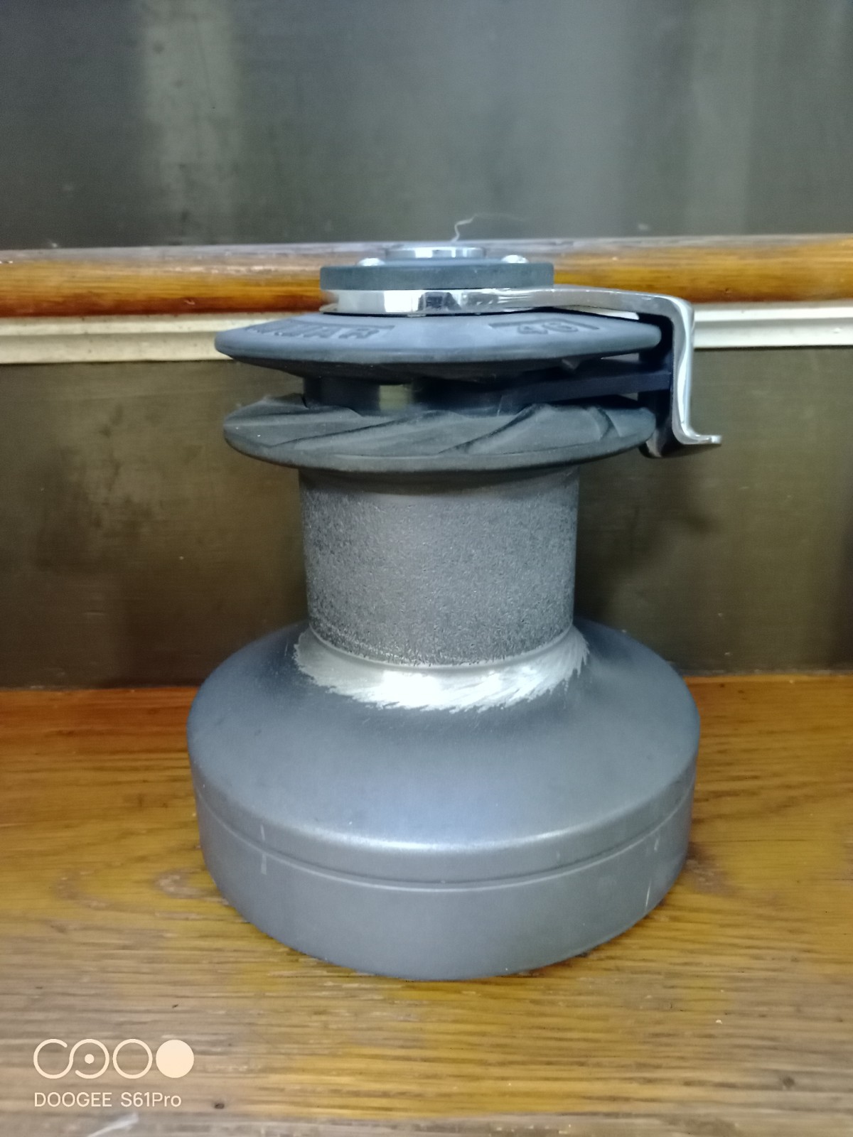 Sailboat winch Lewmar 46,  2 speed self tailing, grey aluminum