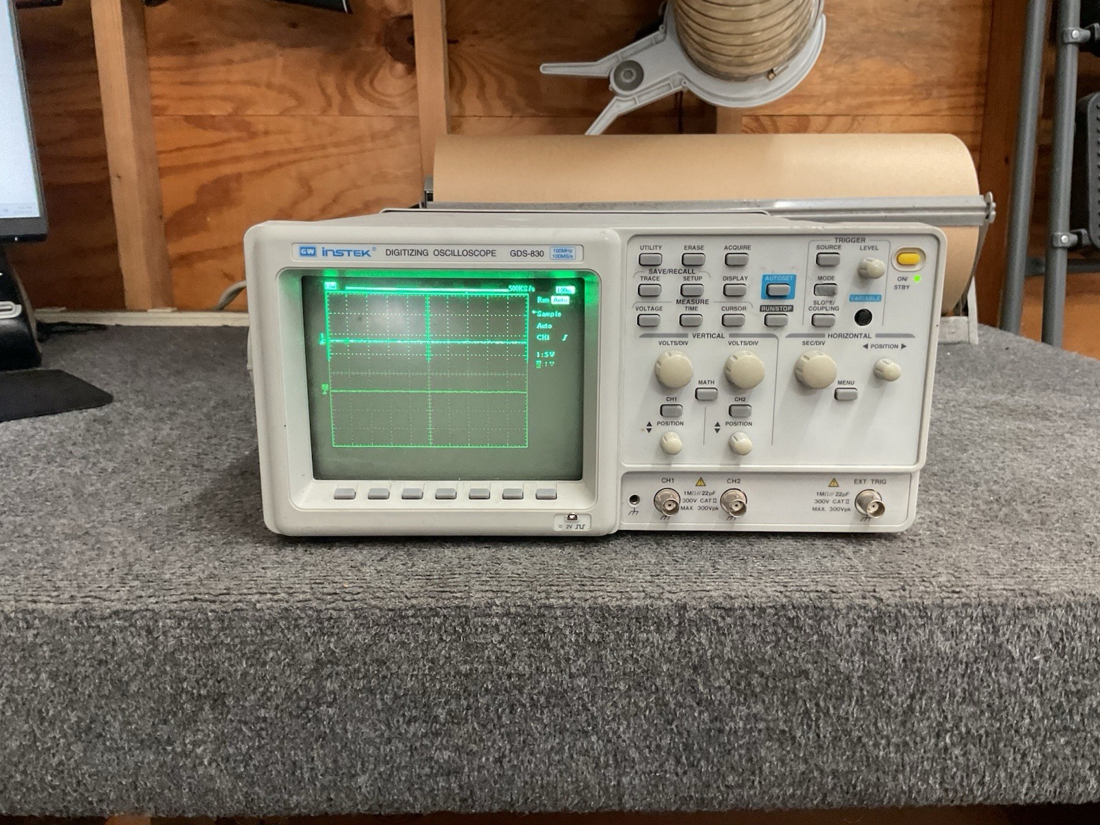 GW Instek Digitizing Oscilloscope GDS-830 100MHz 100MS/s