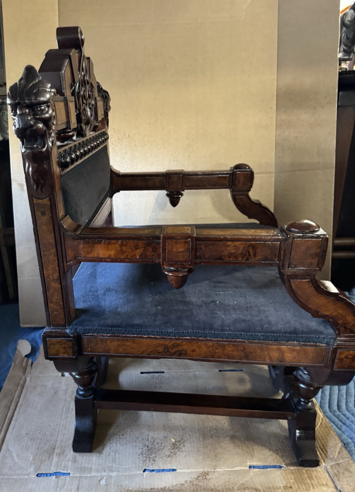 RENAISSANCE WALNUT LION HEAD ARM PHOTOGRAPHERS CHAIR