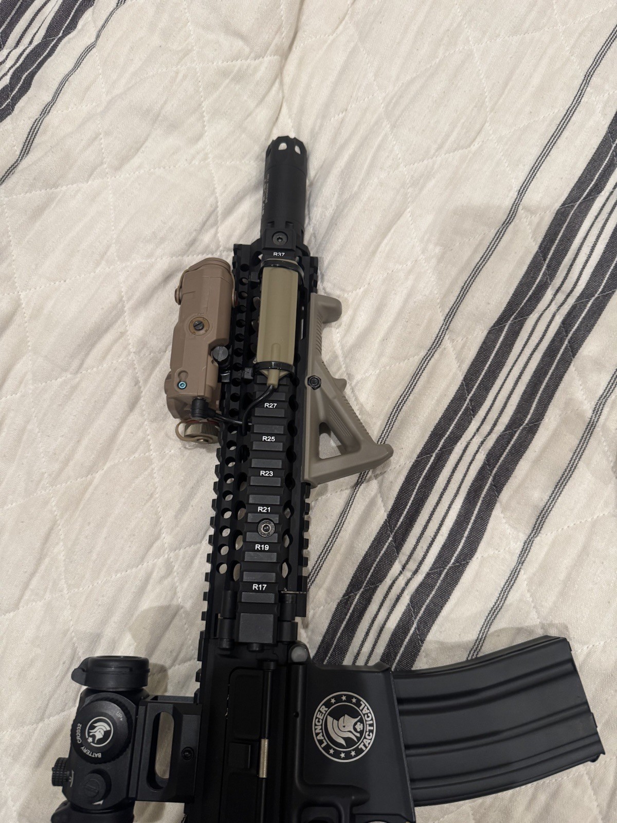 Lancer Tactical Ar Airsoft Gun