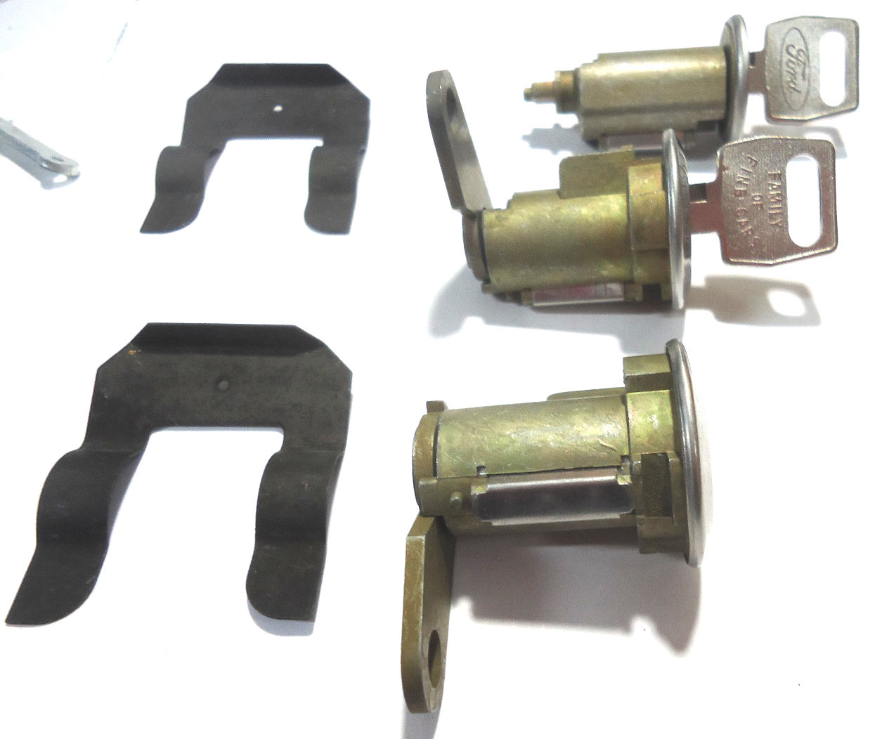 Ford Ignition Switch Lock Cylinder + Pair (2) Door Lock Cylinder W/2 Logo Keys