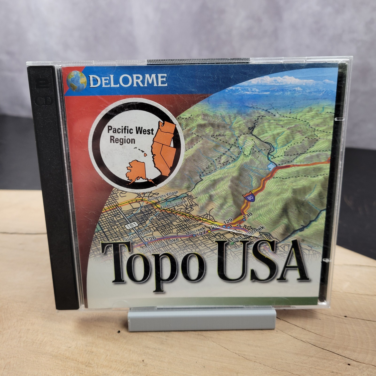 DeLORME Topo USA Version 4.0 2-Disc Pacific West Region 2002