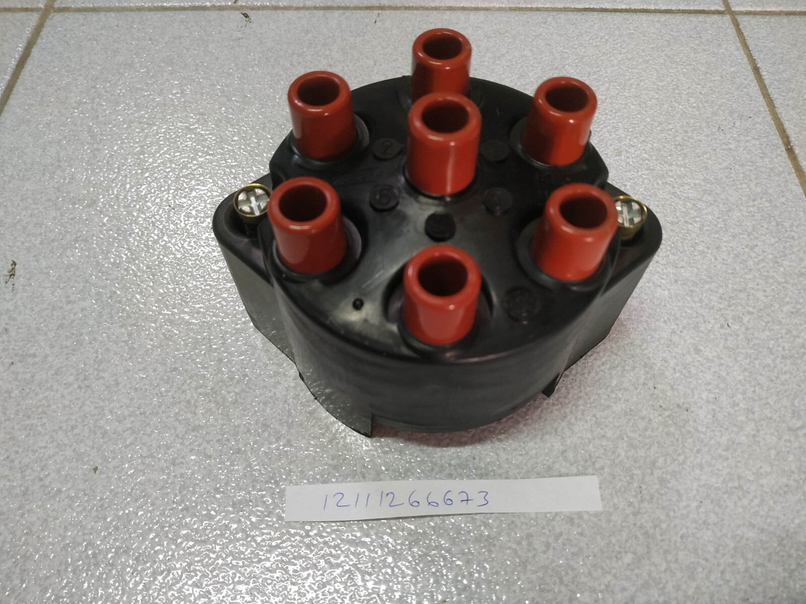 BMW E12-E21 distributor cap  M20 BOSCH  !NEW! OEM  12111266673