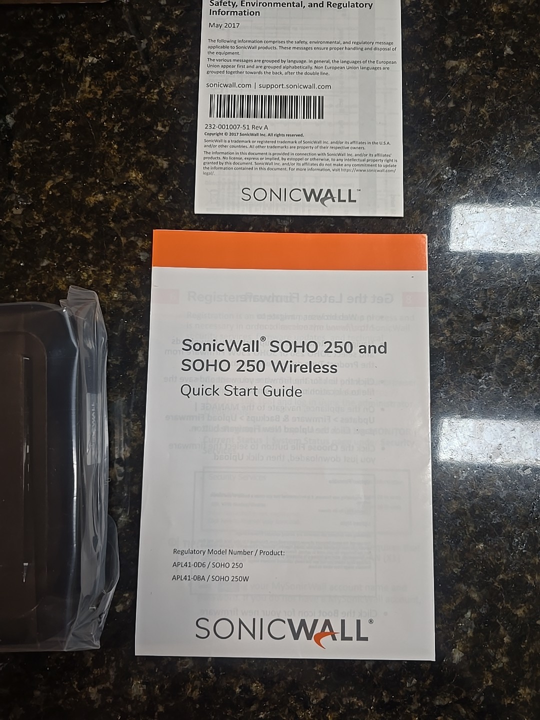 SonicWall SOHO 250 2YR AGSS Cloud Management Network Security (02-SSC-2229) #B