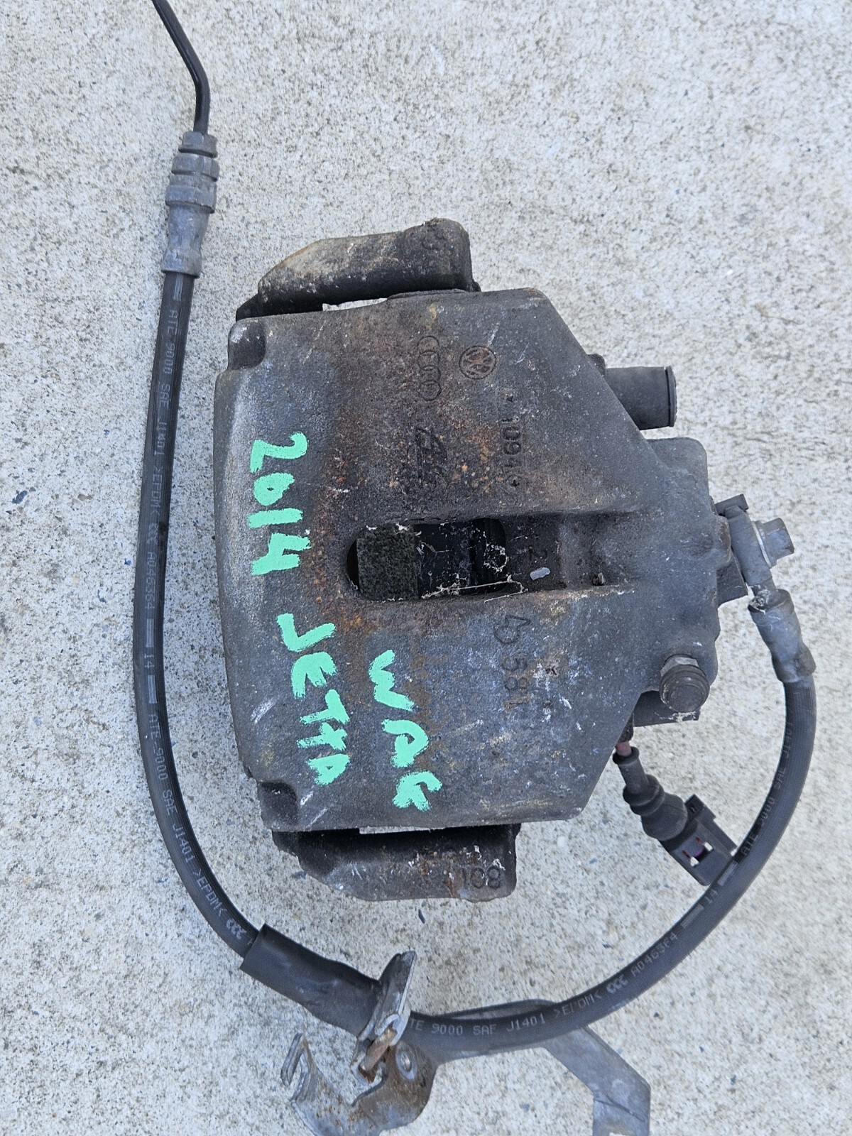 2011-2014 Vw Jetta Sportwagon Front Left Driver Caliper 50,000 Miles