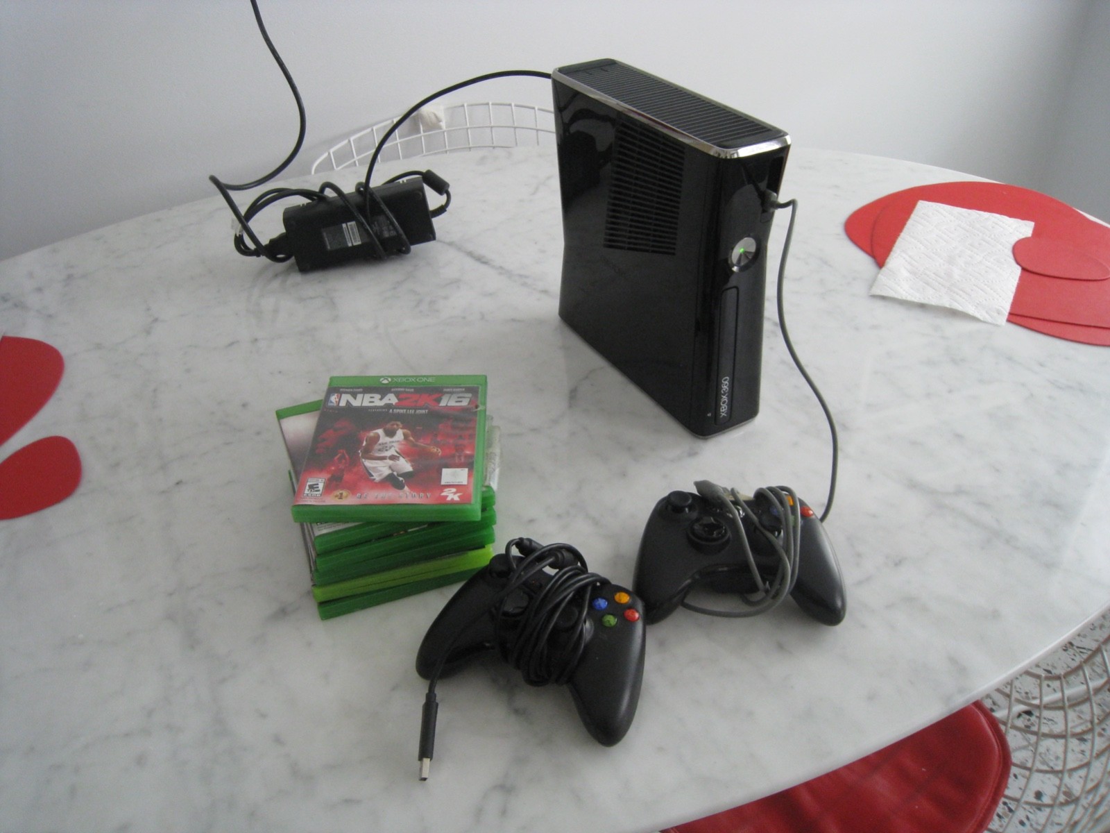 Microsoft XBox S Model 1439 Video Game Console w. 2 Controllers and Games