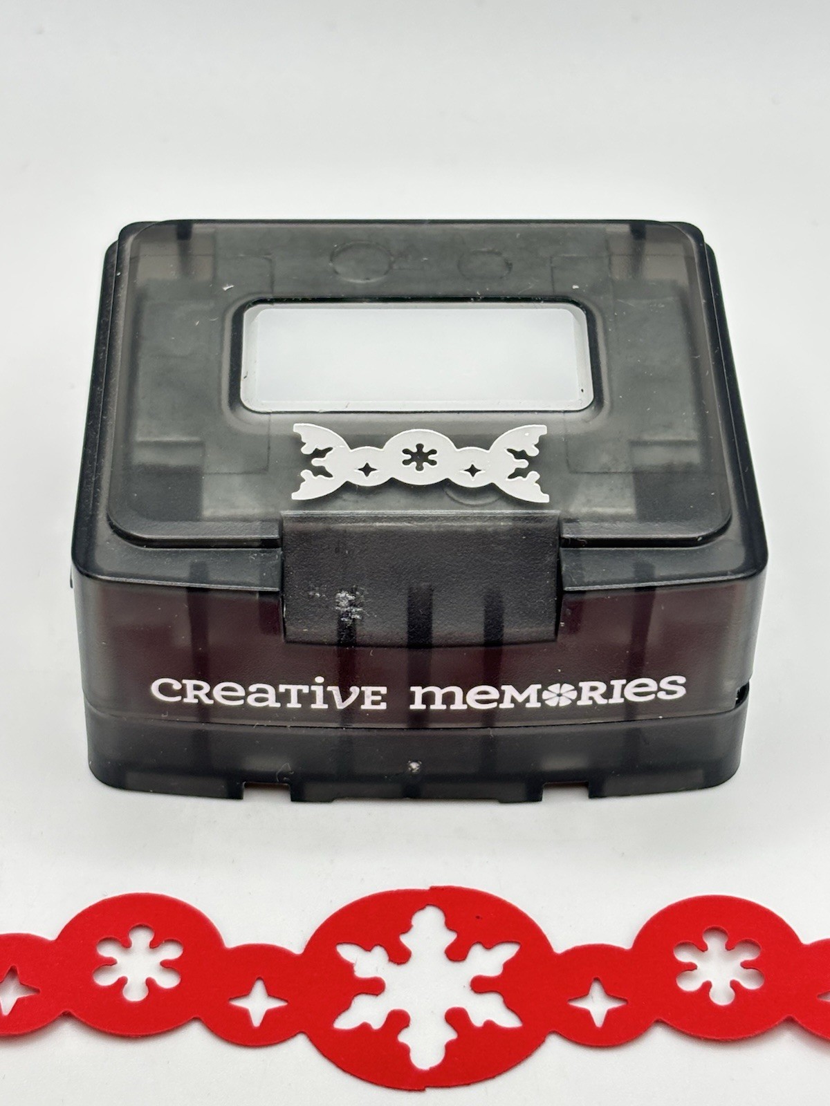 Creative Memories Border Maker SNOWFLAKE CHAIN Punch Cartridge BMC