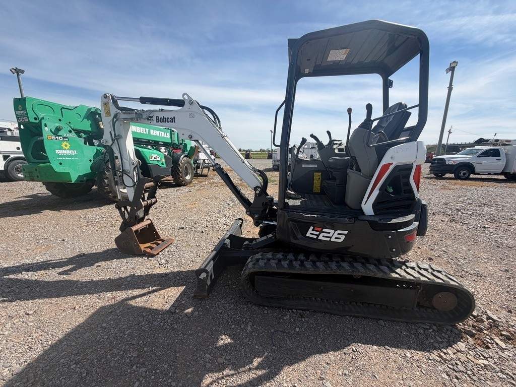 2022 Bobcat E26 Mini Excavator Track Hoe 24 Hp 5700Lbs Hyd Thumb