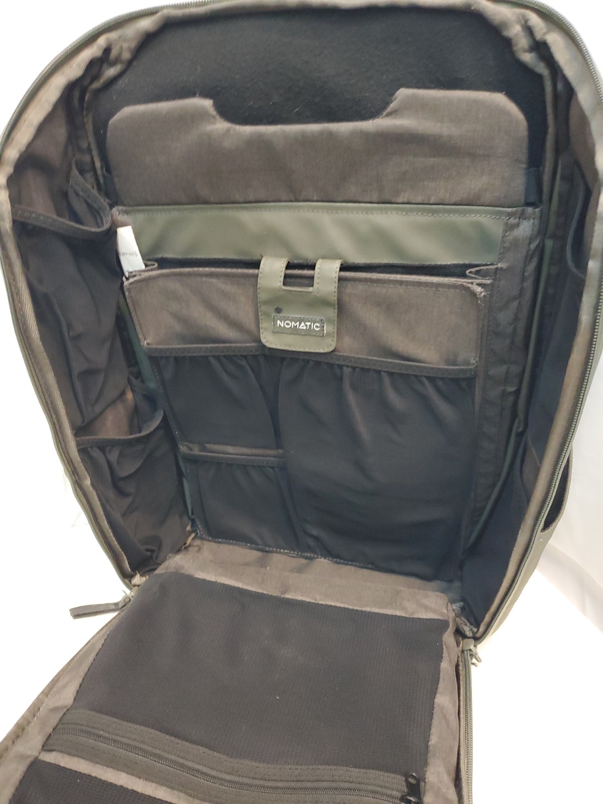 Nomatic Backpack 20L, Good Condition, Expands to 24L, Olive Color, $329 Value
