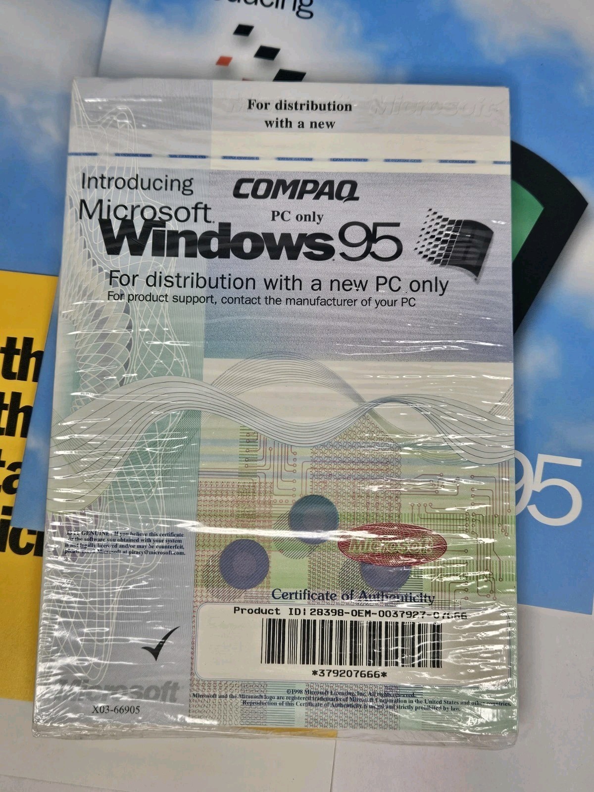 Microsoft Windows 95 Upgrade CD-ROM Edition With Free Games Big Box