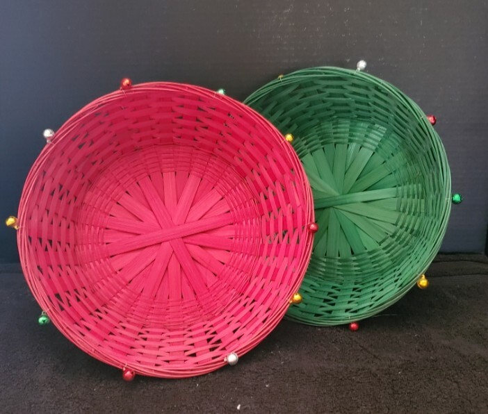 Set of 2 Baskets - Green and Red - Just in time for Christmas