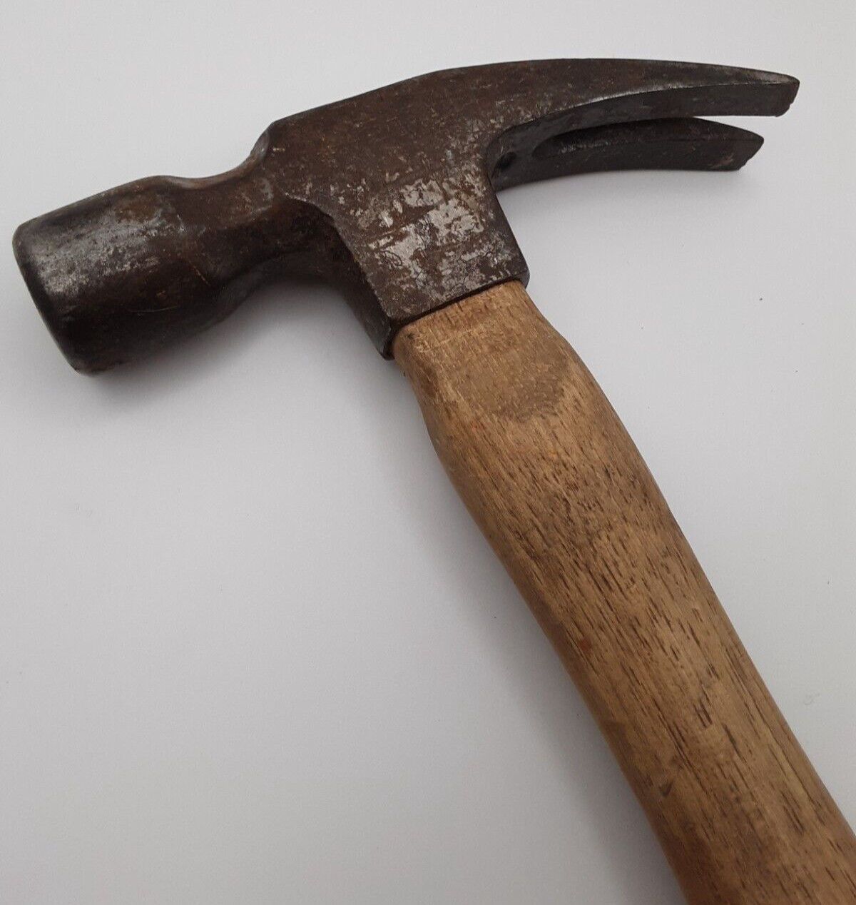 Vintage Vaughan 999 Straight Claw Hammer w/ 13 3/4" Wood Handle  20 OZ USA Made