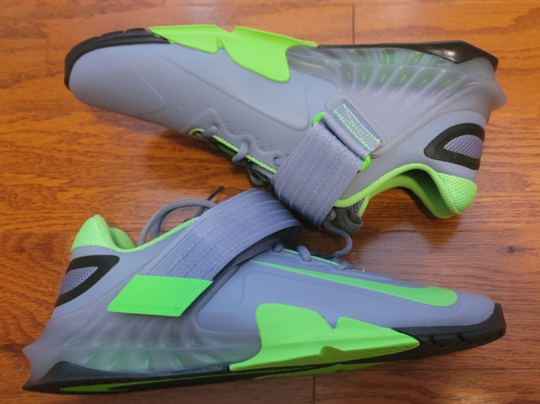 NEW Nike Savaleos Weightlifting Shoes Men Size 11.5 Training Gym CV5708-401