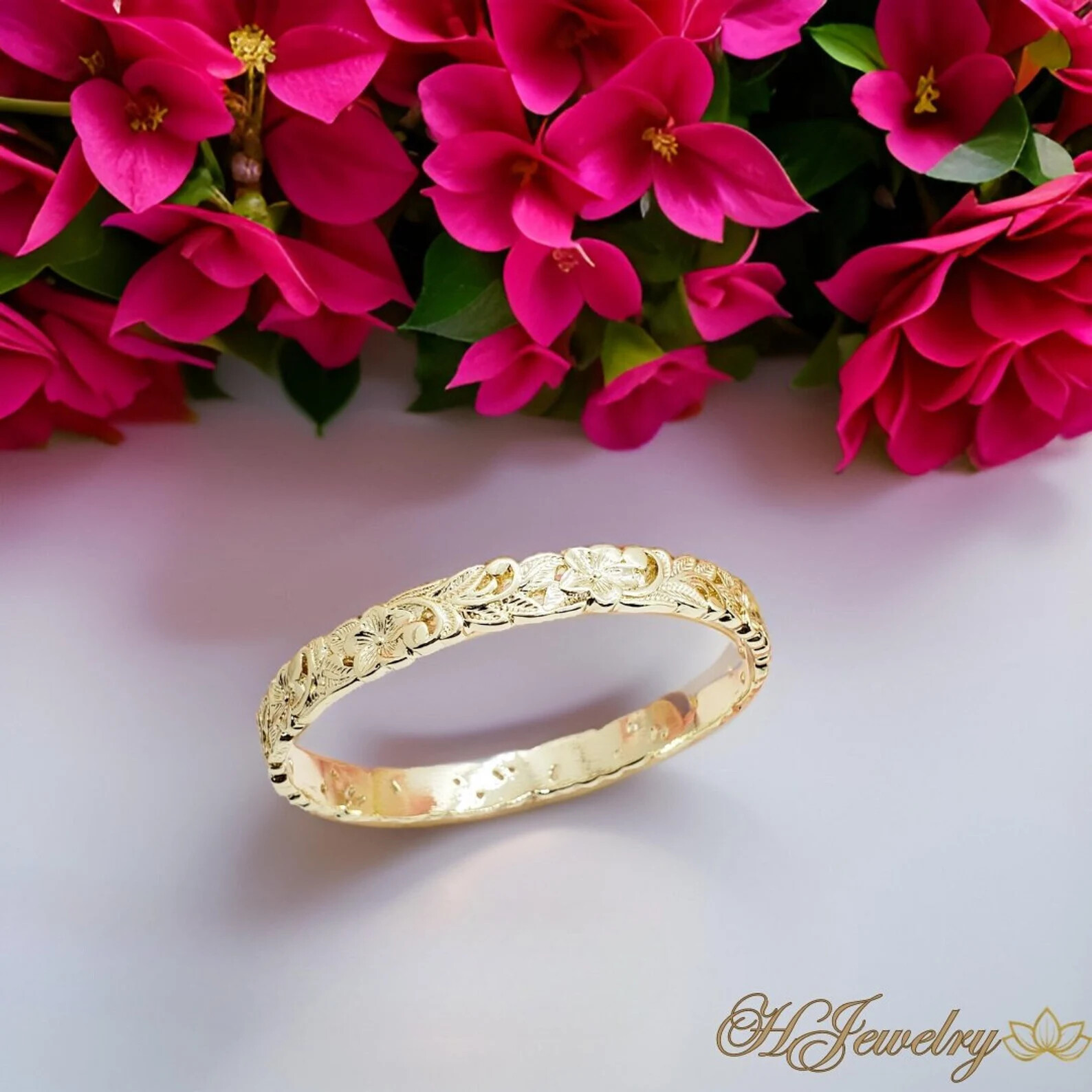 Queen Emma Gold Hawaiian Heirloom Bangle Bracelet