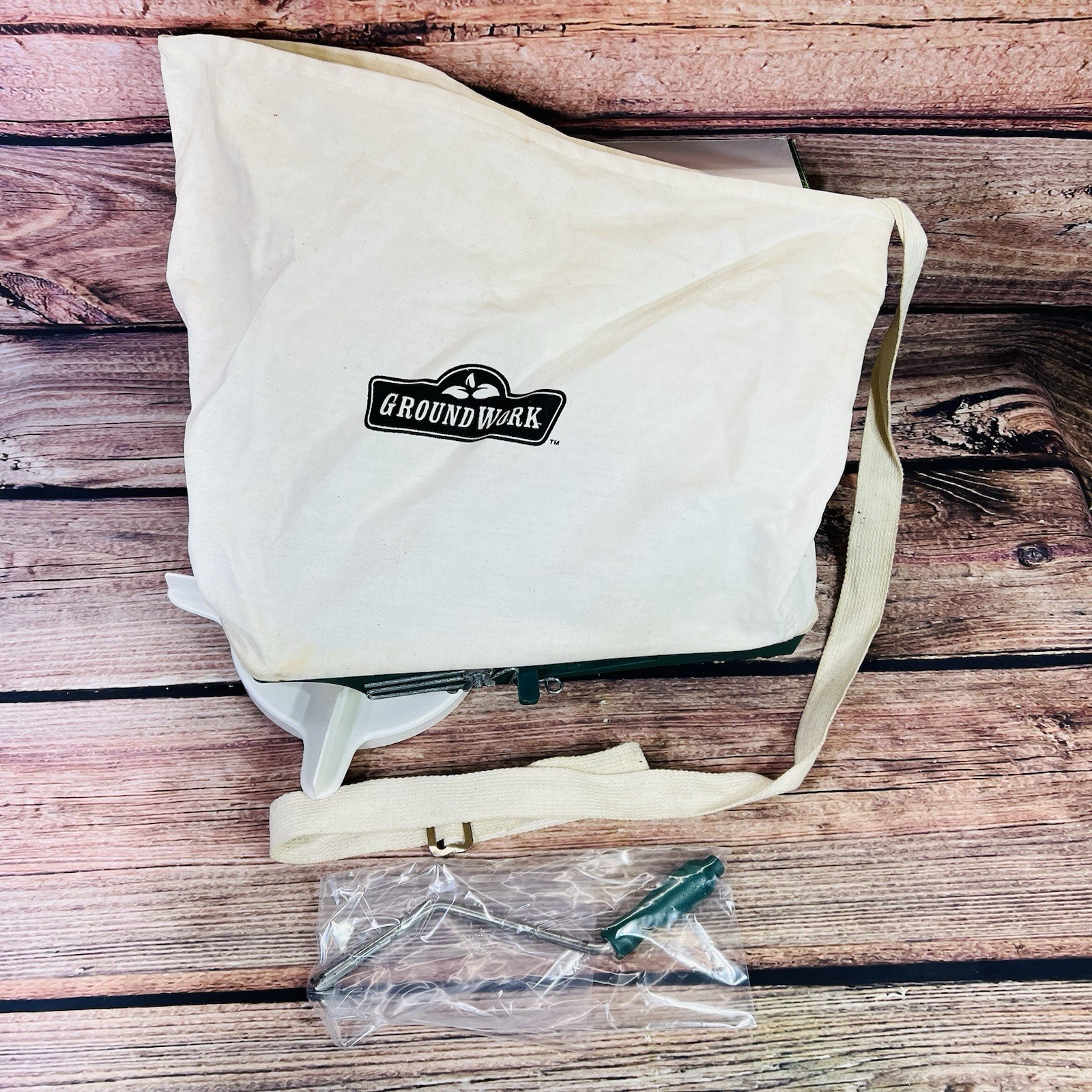 Ground Works hand held seed spreader 15 lb capacity USED VGC