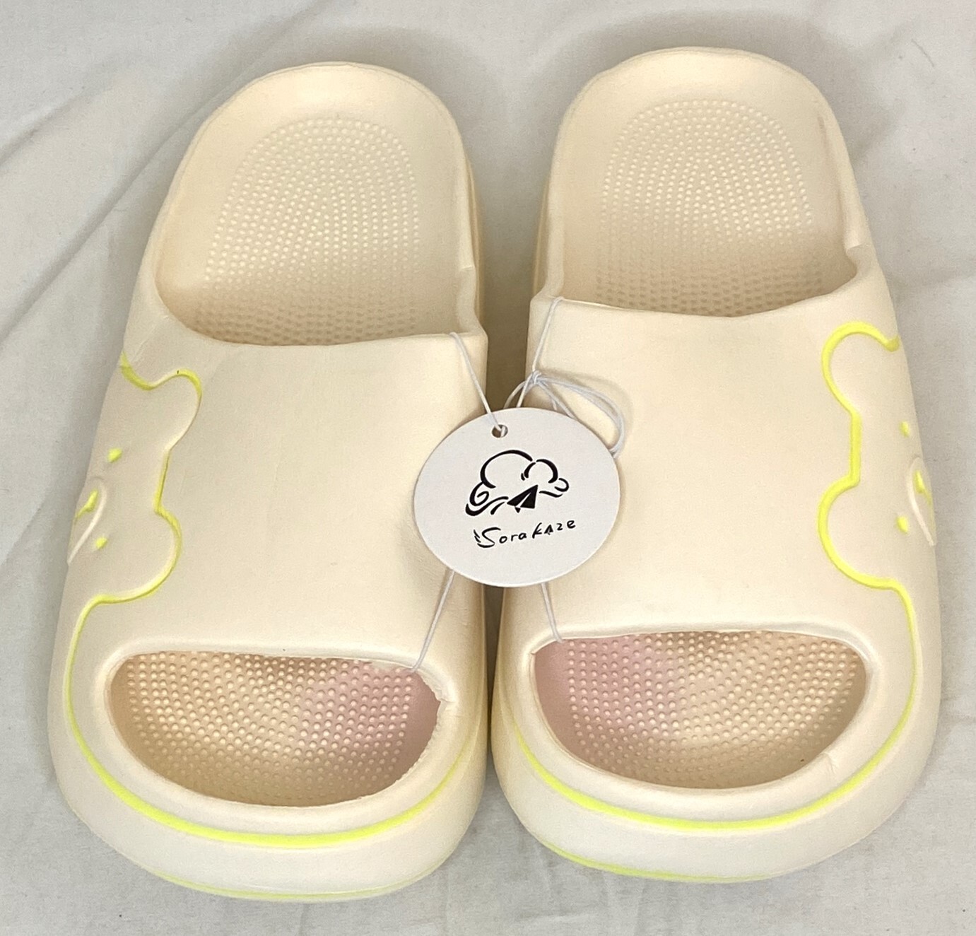 Sorakaze Pillow Slippers Non-Slip Massage Foam Off White Size 7/8