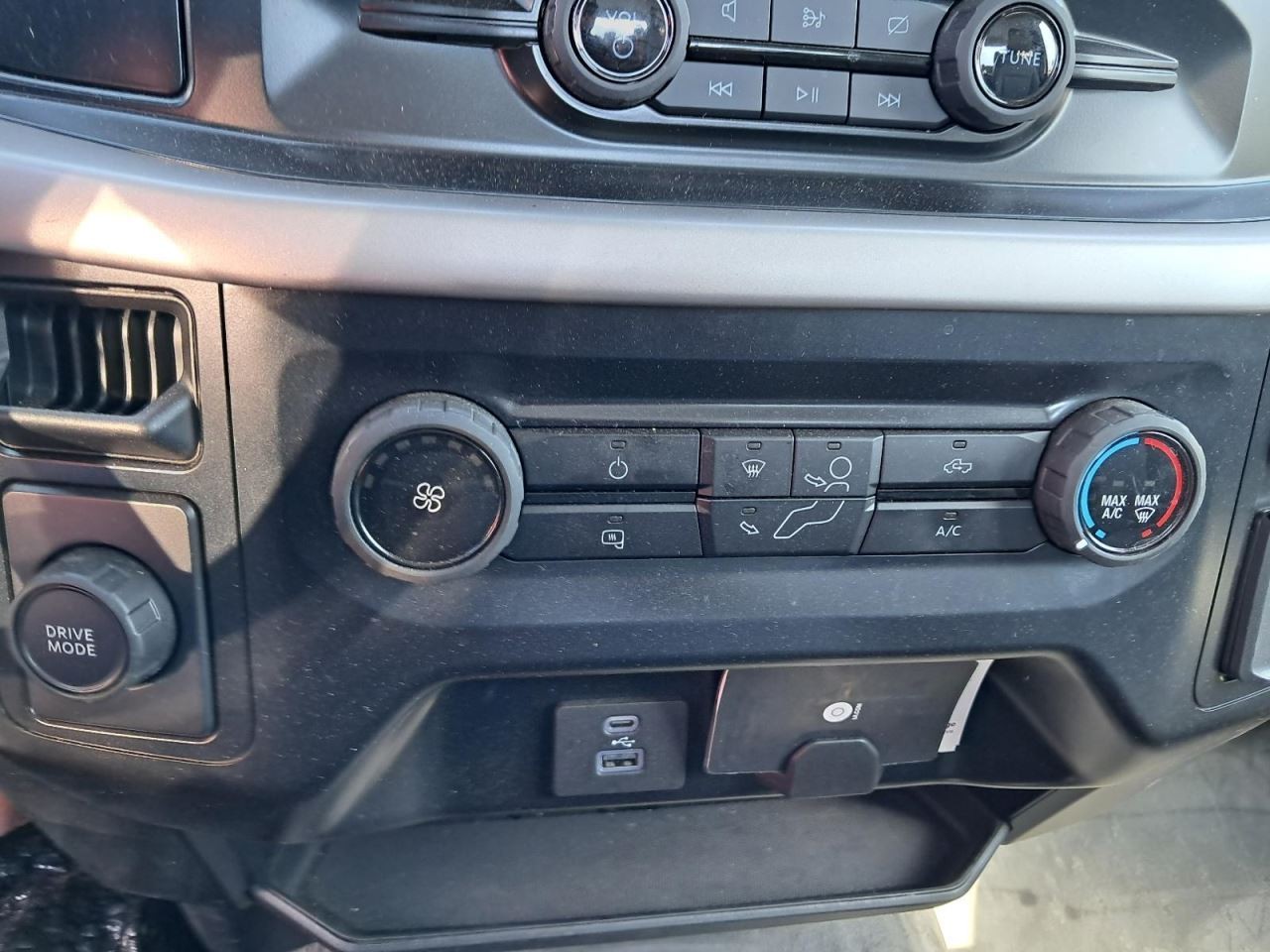 F150 2023 Glove Box 4863811
