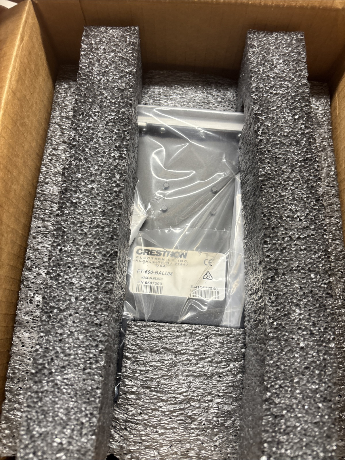 NEW Crestron FT-600-BALUM FlipTop Basic, Brushed Aluminum 6507390