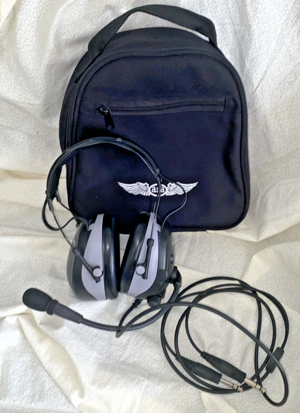 3M Peltor Mt13h220a Headset, 21Db, Headband, Black, Aa Batteries