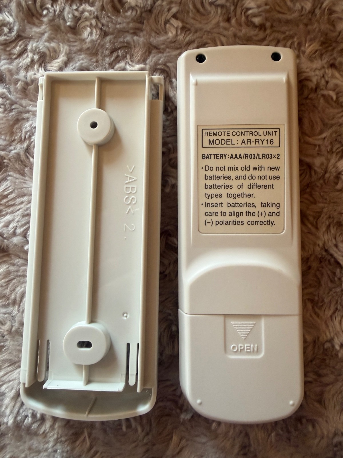 FUJITSU REMOTE CONTROL AR-RY16 ~ with Wall Mount Holder OEM