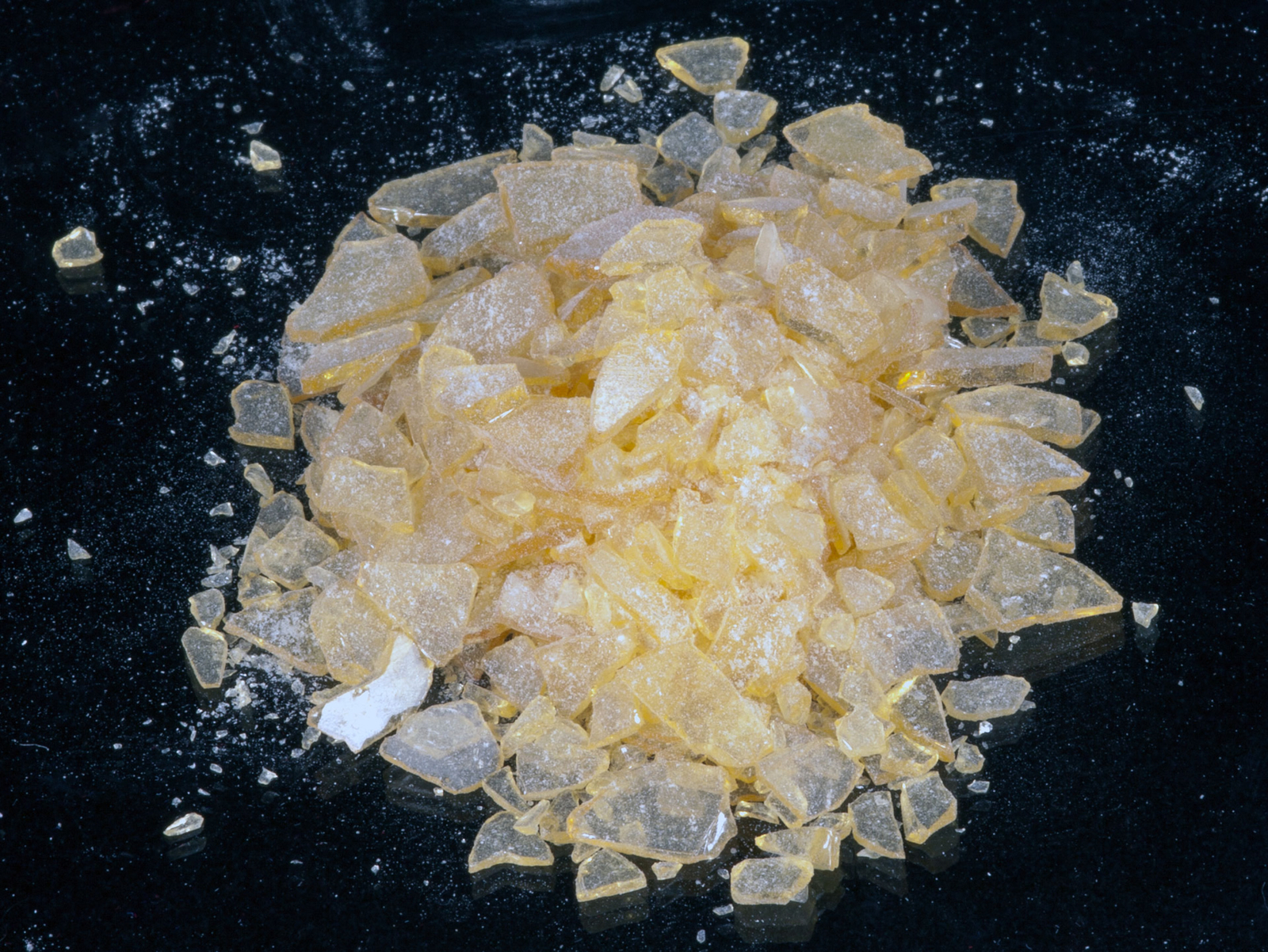 Colophony Resin Flakes Pine Rosin Natural 500g–25kg for Crafts, Soap, Adhesives