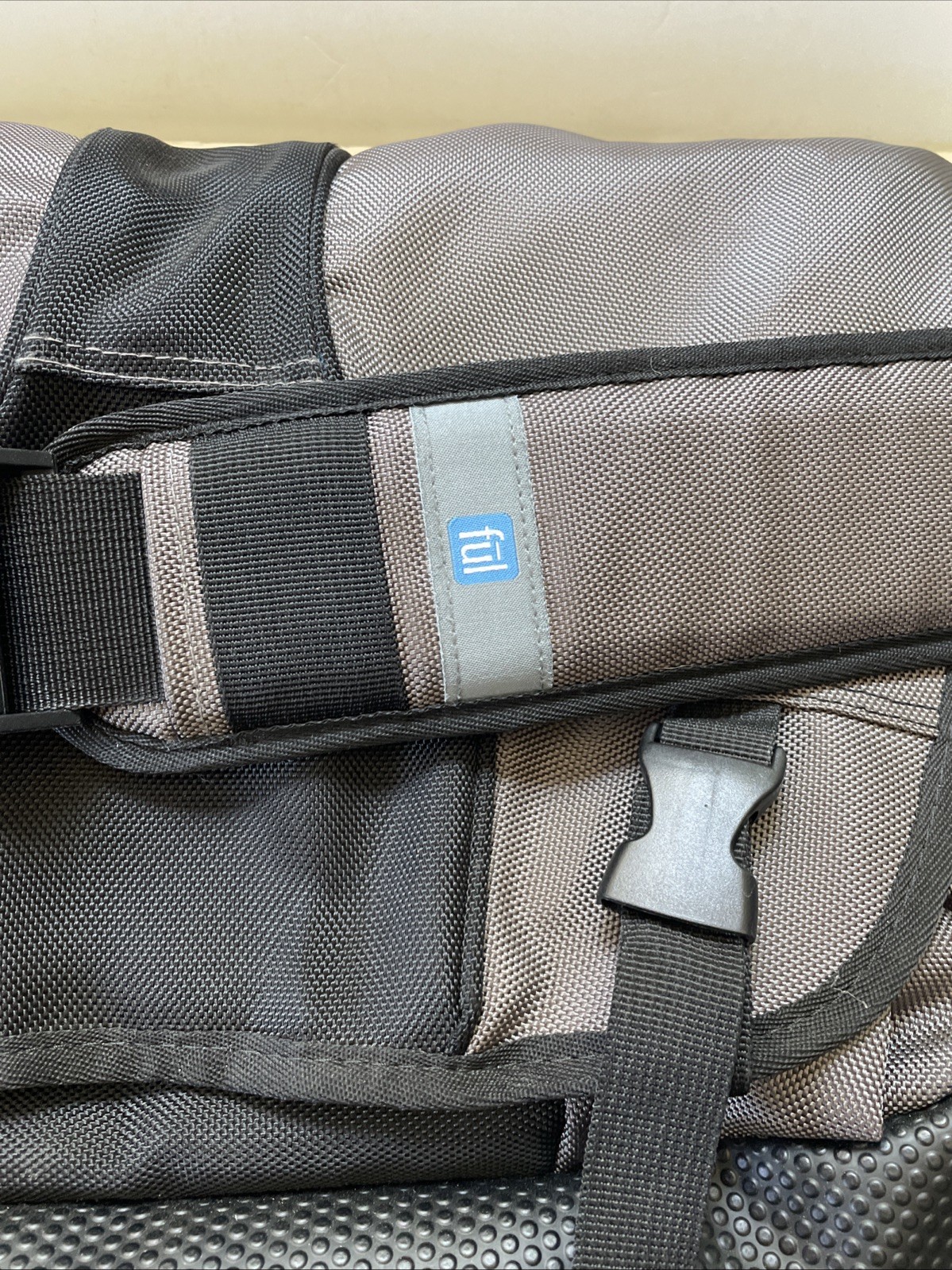 Ful Messenger Bag Approx. 19x13 with Strap Gray/Black