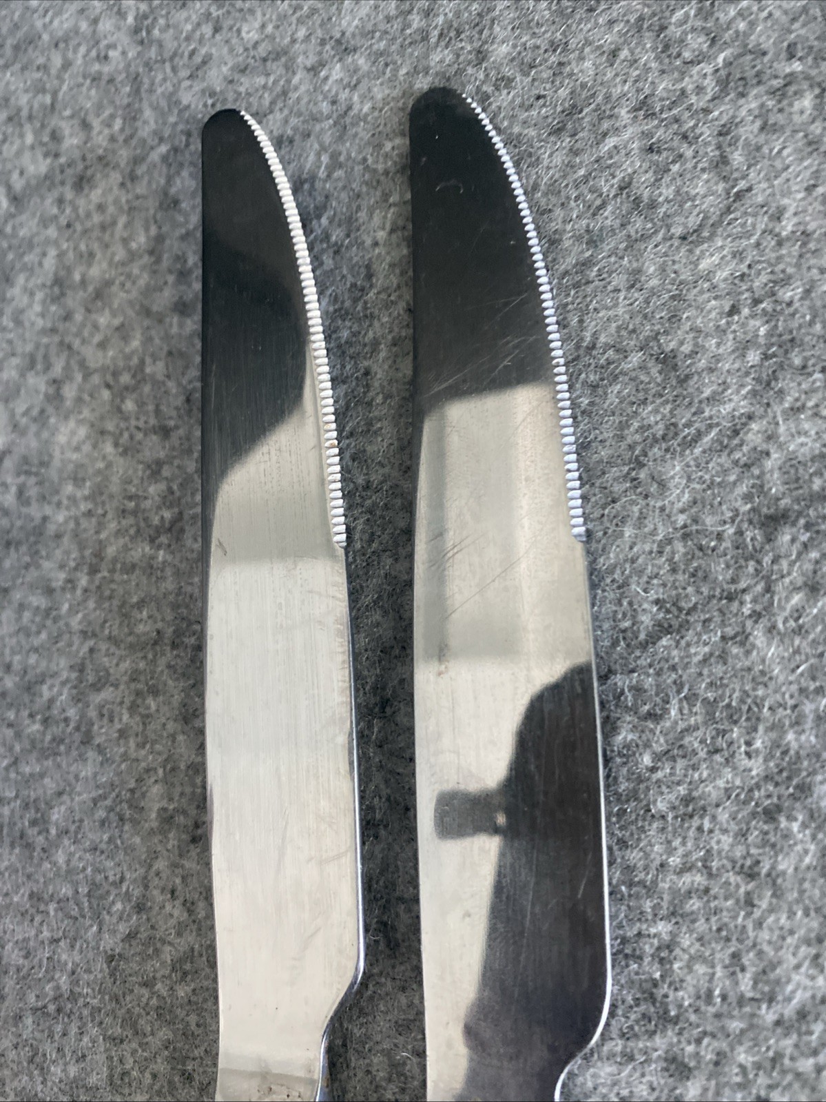 2 pcs Heritage Mint Saffrano Dinner Forks Flatware 18/10 Stainless