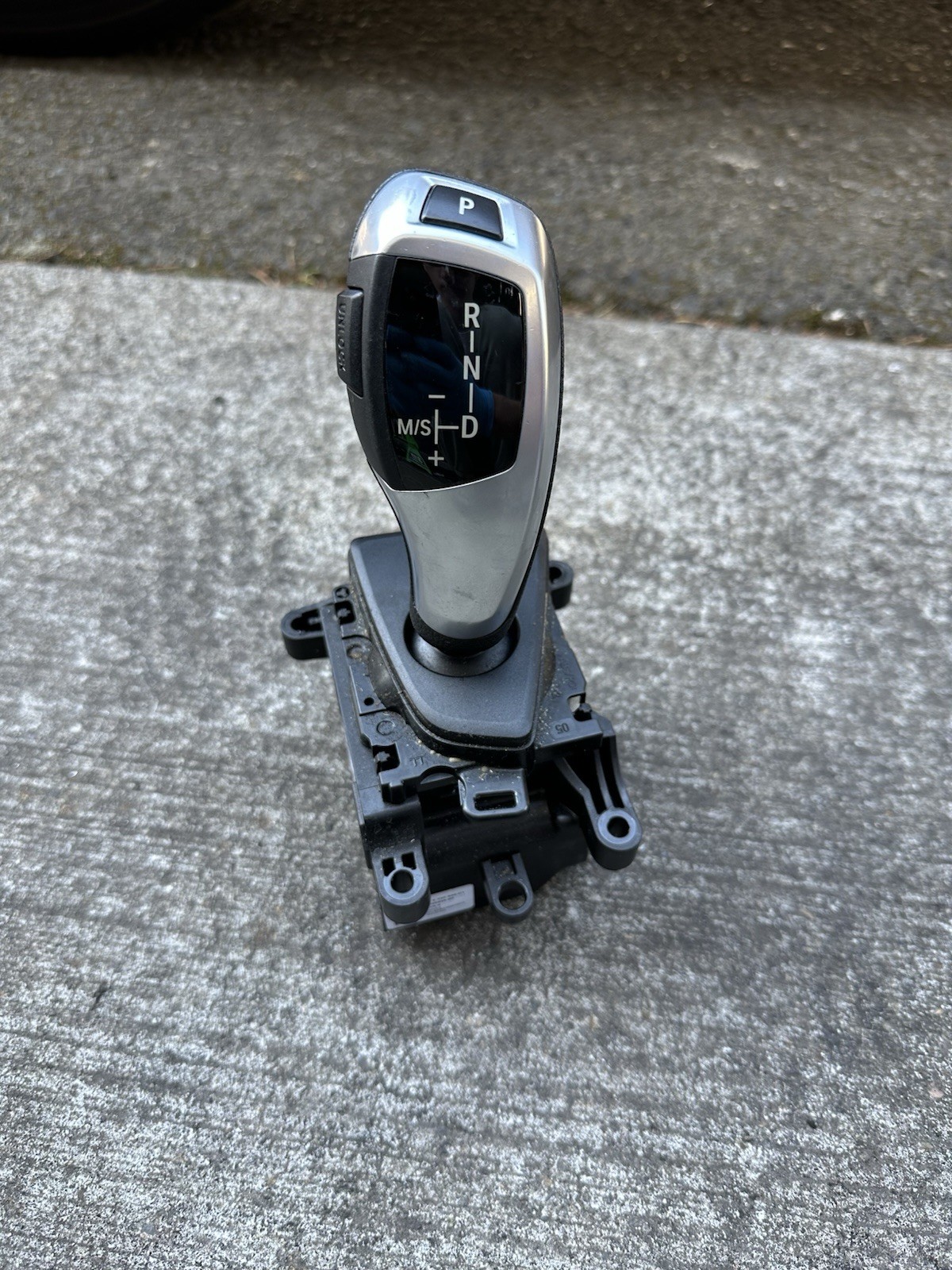 2012-2016 BMW F30 F31 F36 Gear Selection Shifter OEM 10099971-00 9296896-01