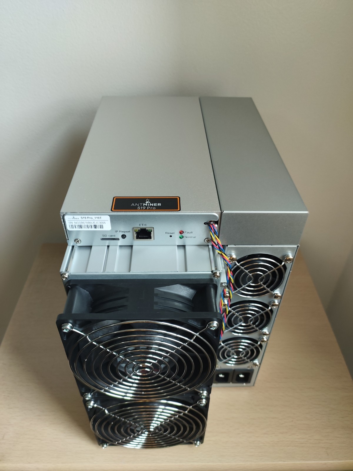 Bitmain Antminer S19 Pro 110TH/s – Bitcoin Miner (SHA-256)