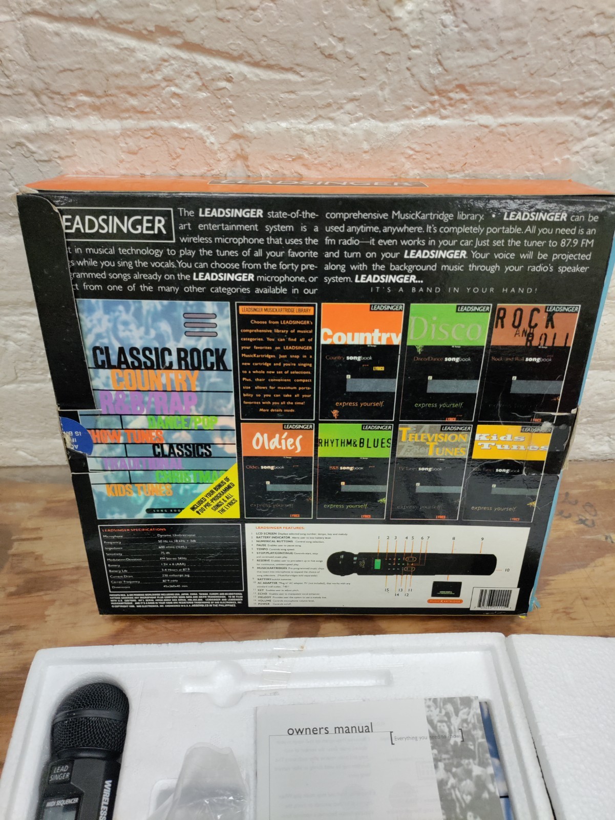 Vintage Leadsinger Handheld Wireless Music System Karaoke Microphone