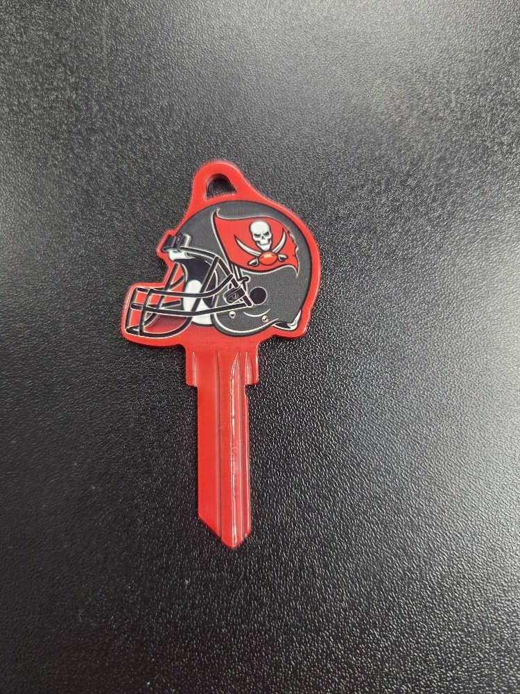 NFL TAMPA BAY BUCCANEERS HELMET SCHLAGE SC1 KEYBLANK - READ DETAILS BELOW