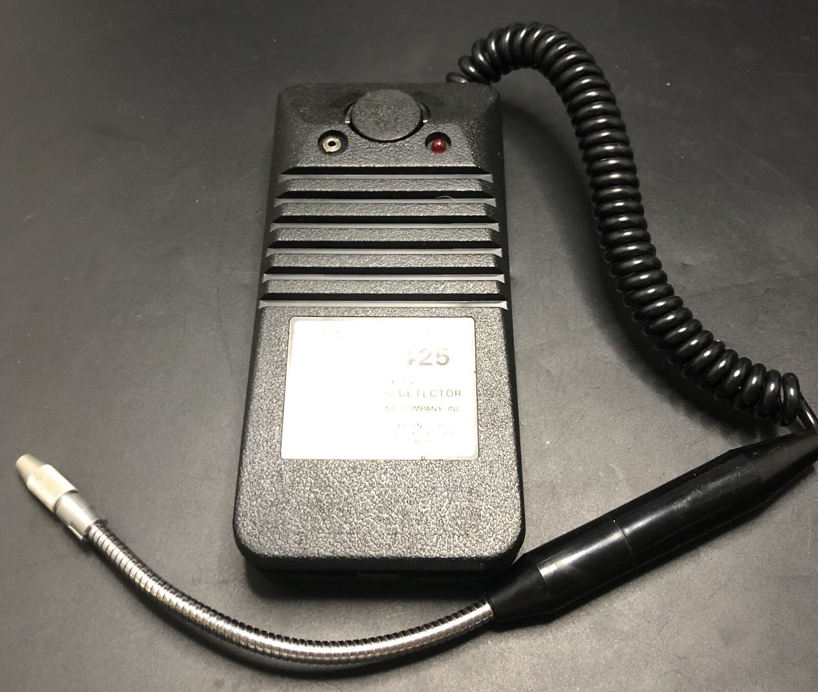 HALOGEN LEAK DETECTOR  MASTER COOL WITH CASE PRE OWNED Vio6