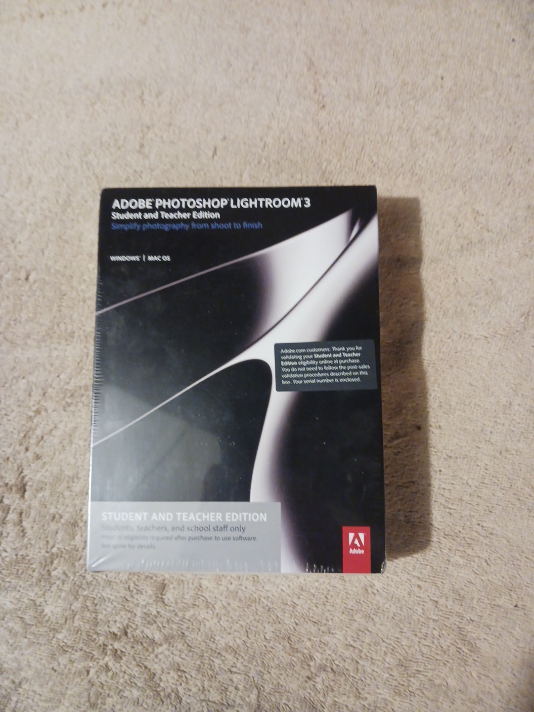 Adobe photoshop Lightroom 3 Sudent & teacher edition new sealed