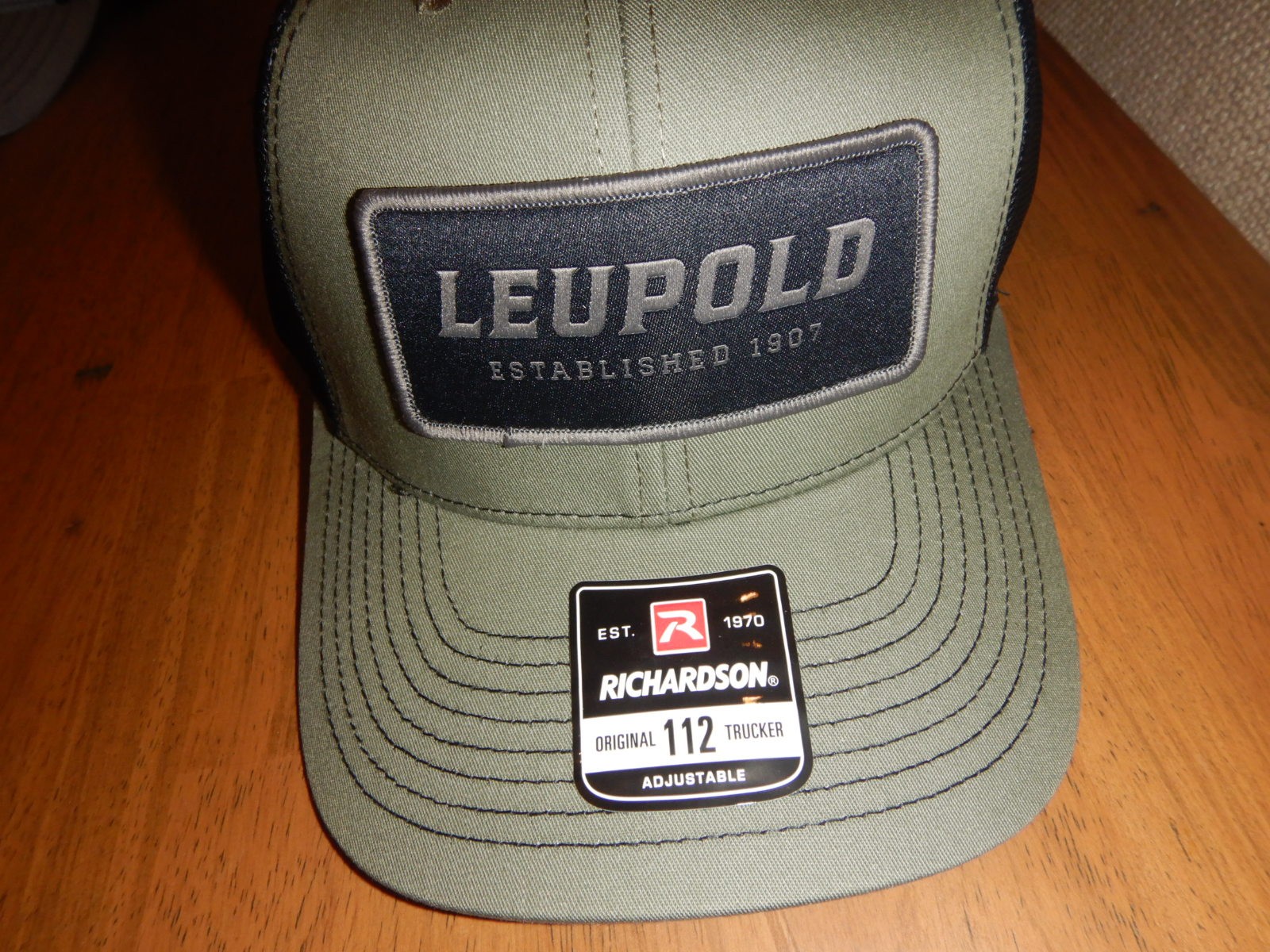 Leupold Snap Back Trucker Ball Cap * Green & Black * NEW